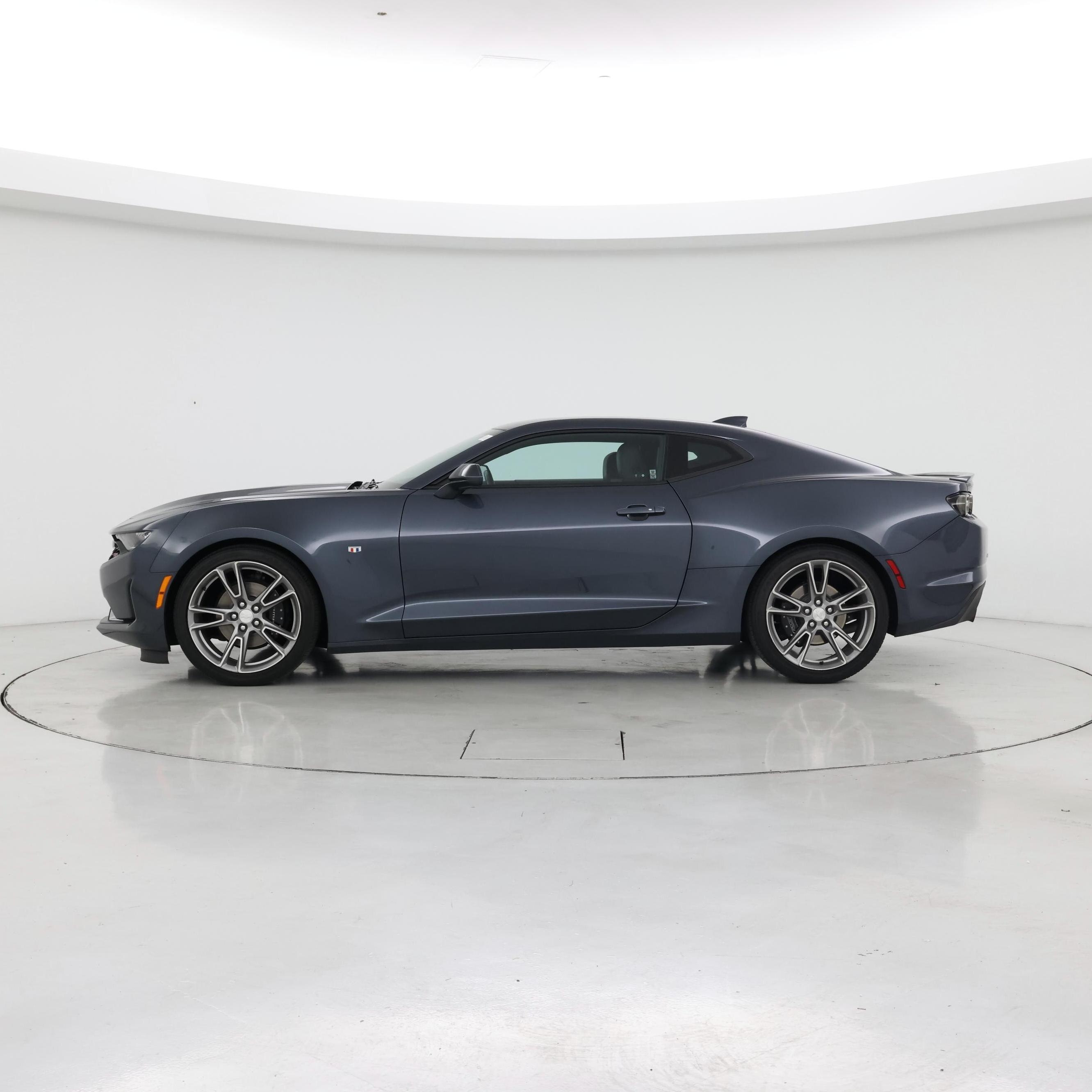 Thumbnail: 2019 Chevrolet Camaro - 3
