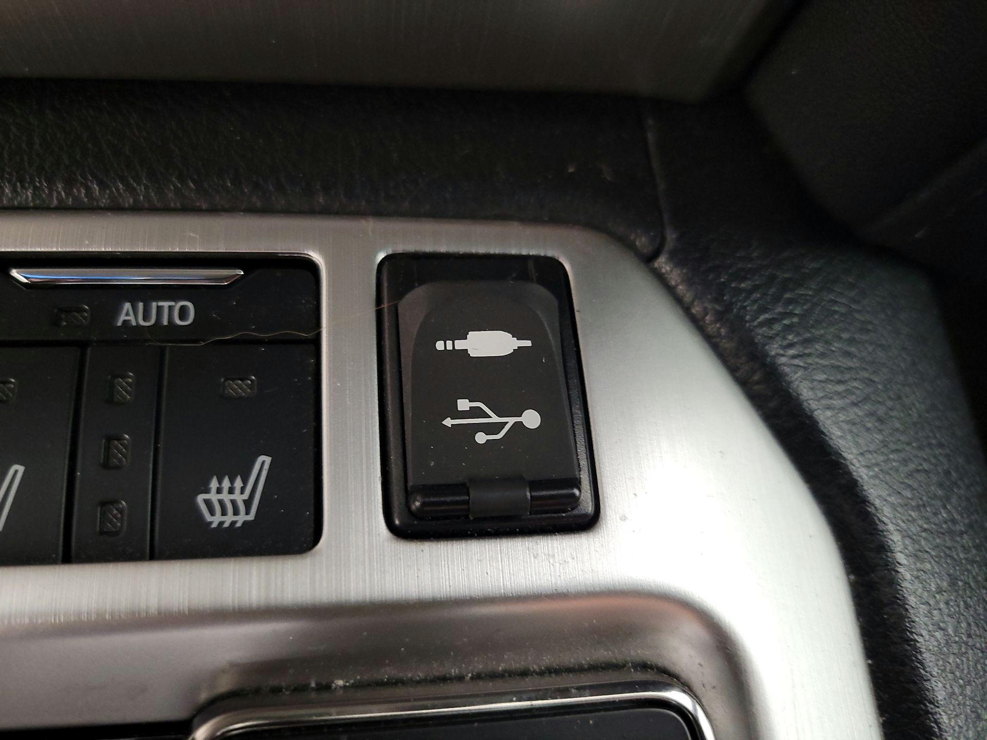 Thumbnail: 2016 Toyota Land Cruiser - 19