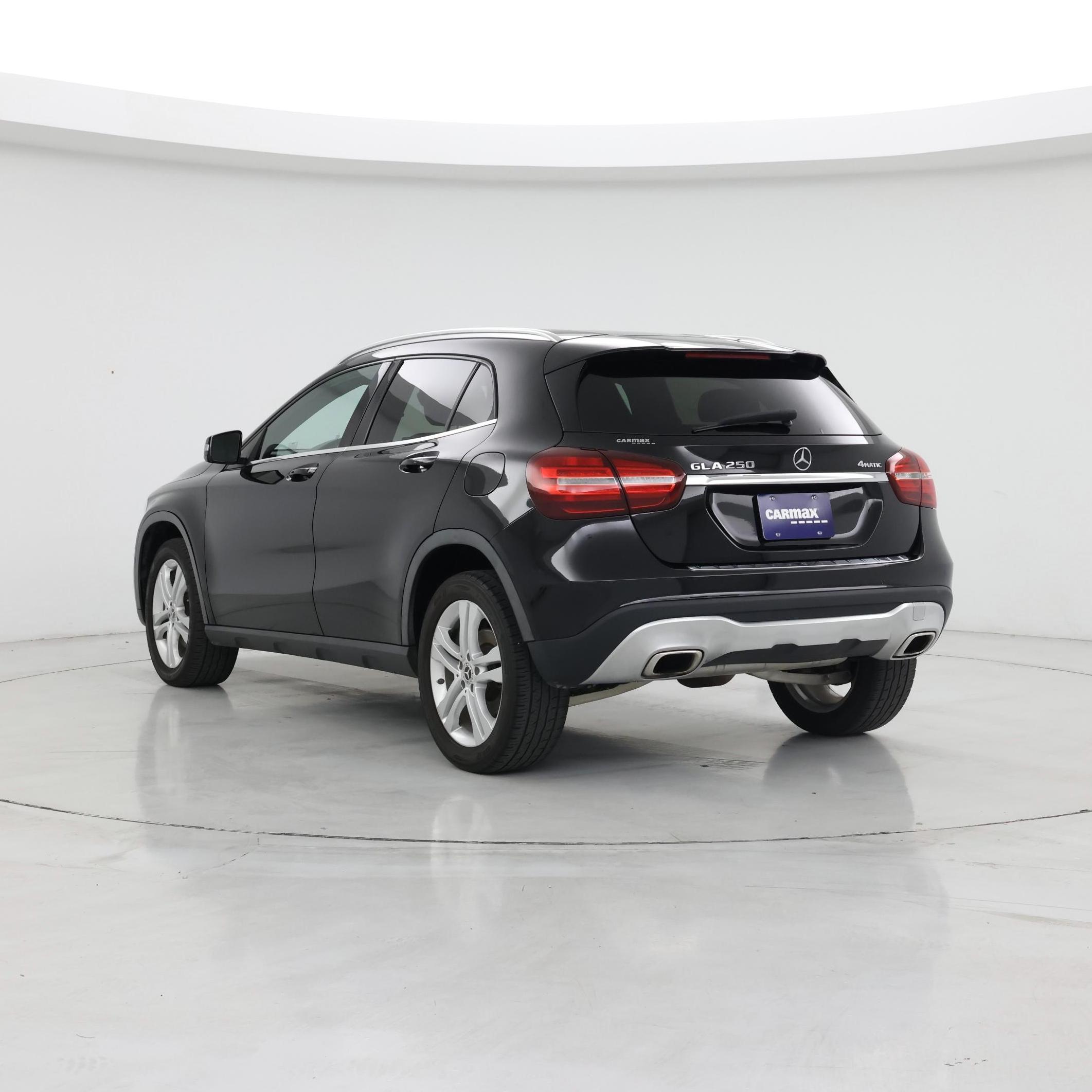 Thumbnail: 2020 Mercedes-Benz GLA - 2