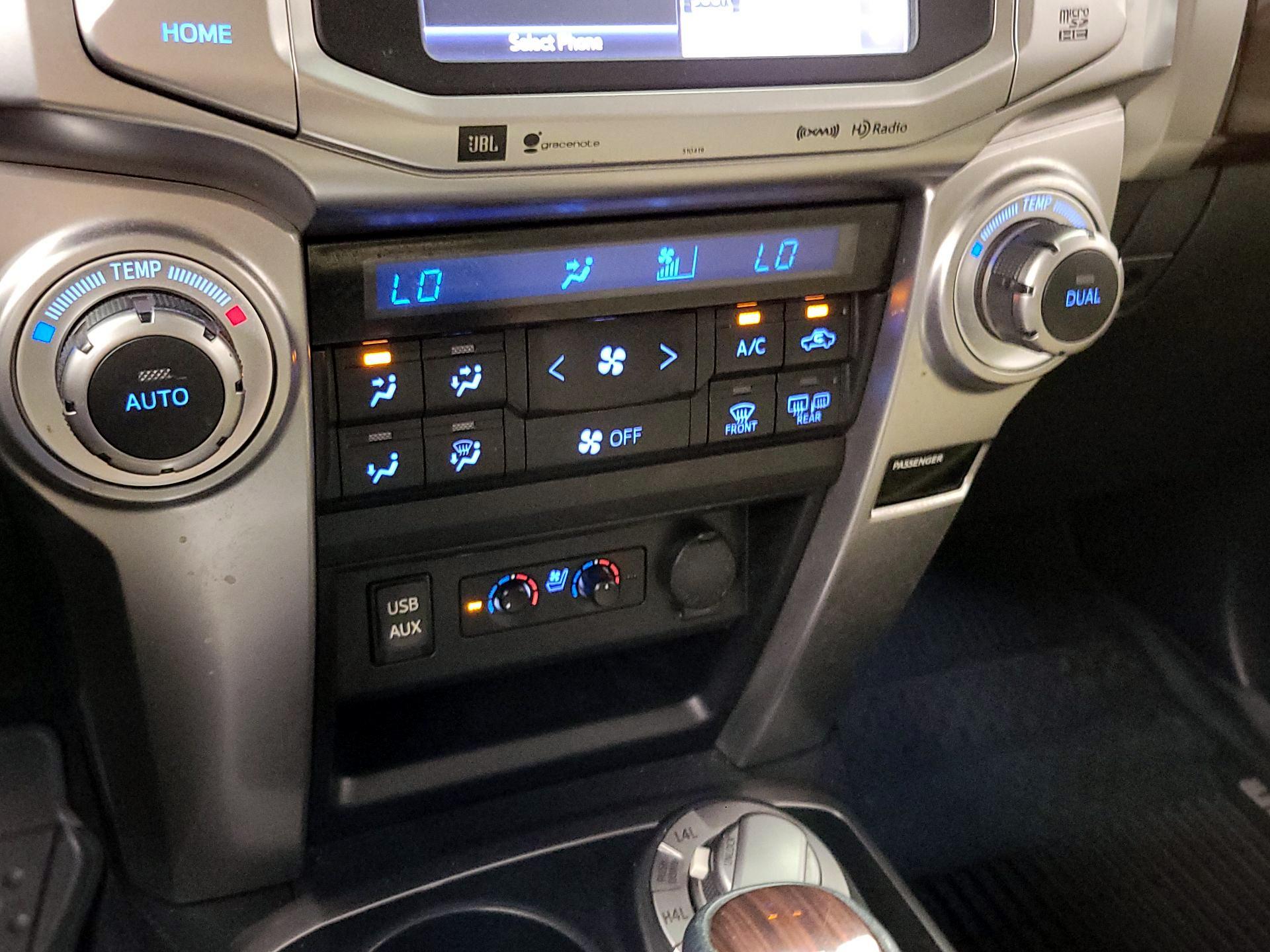 Thumbnail: 2019 Toyota 4Runner - 17