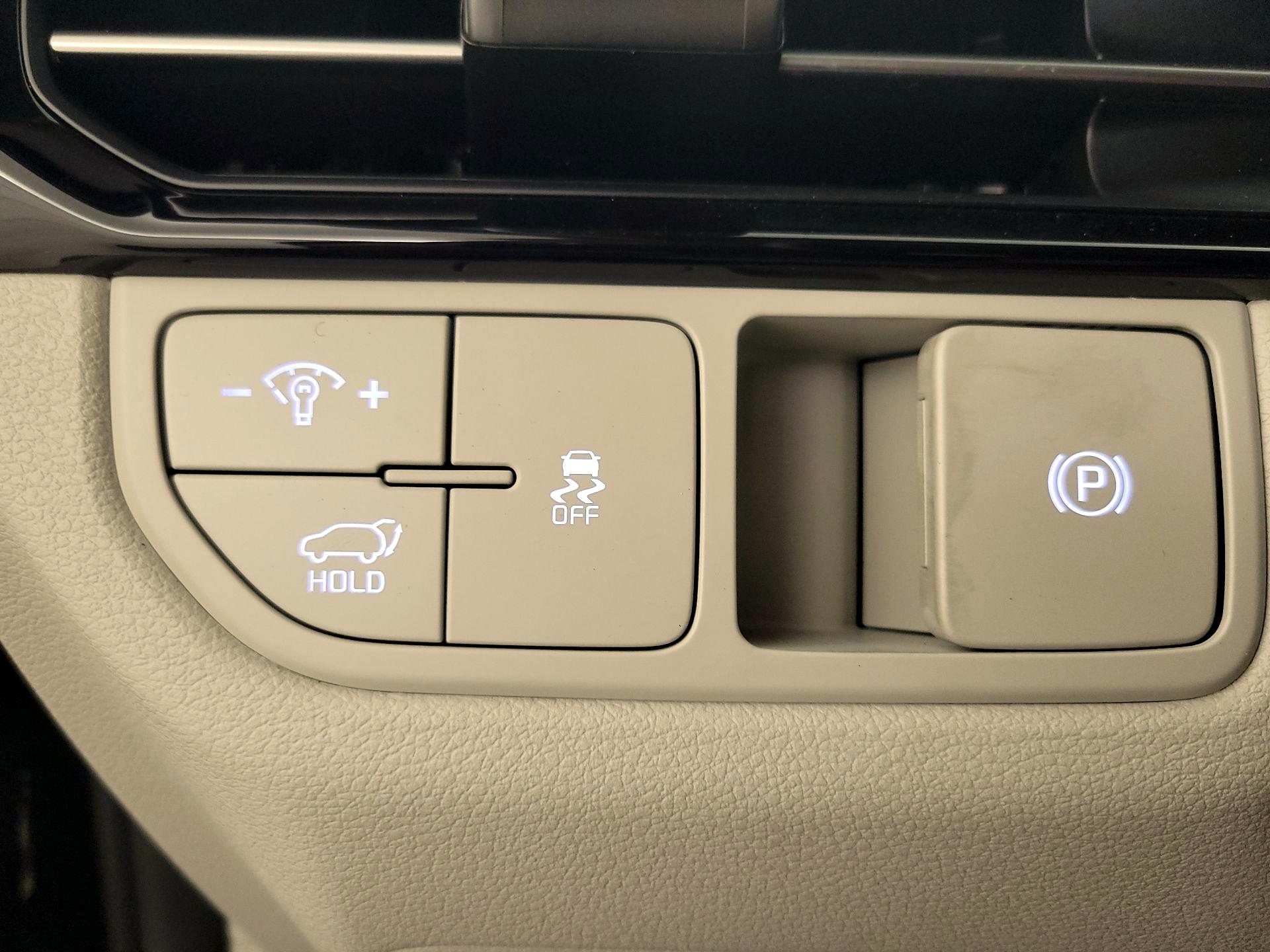 Thumbnail: 2026 Kia Sportage - 13