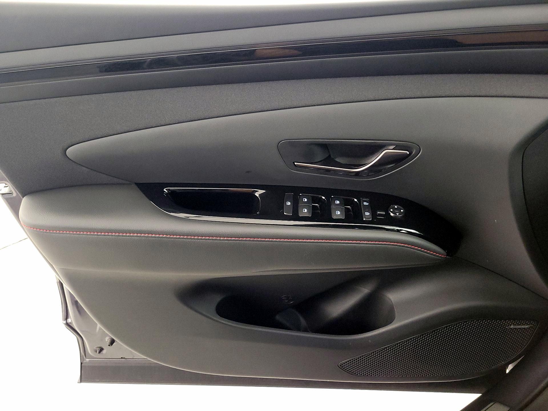 Thumbnail: 2024 Hyundai Tucson - 12