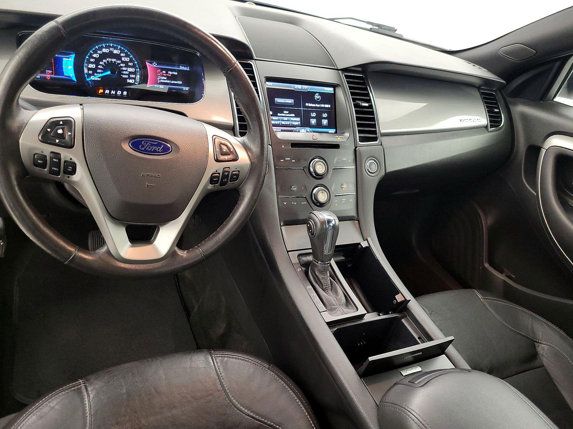 Thumbnail: 2015 Ford Taurus - 9