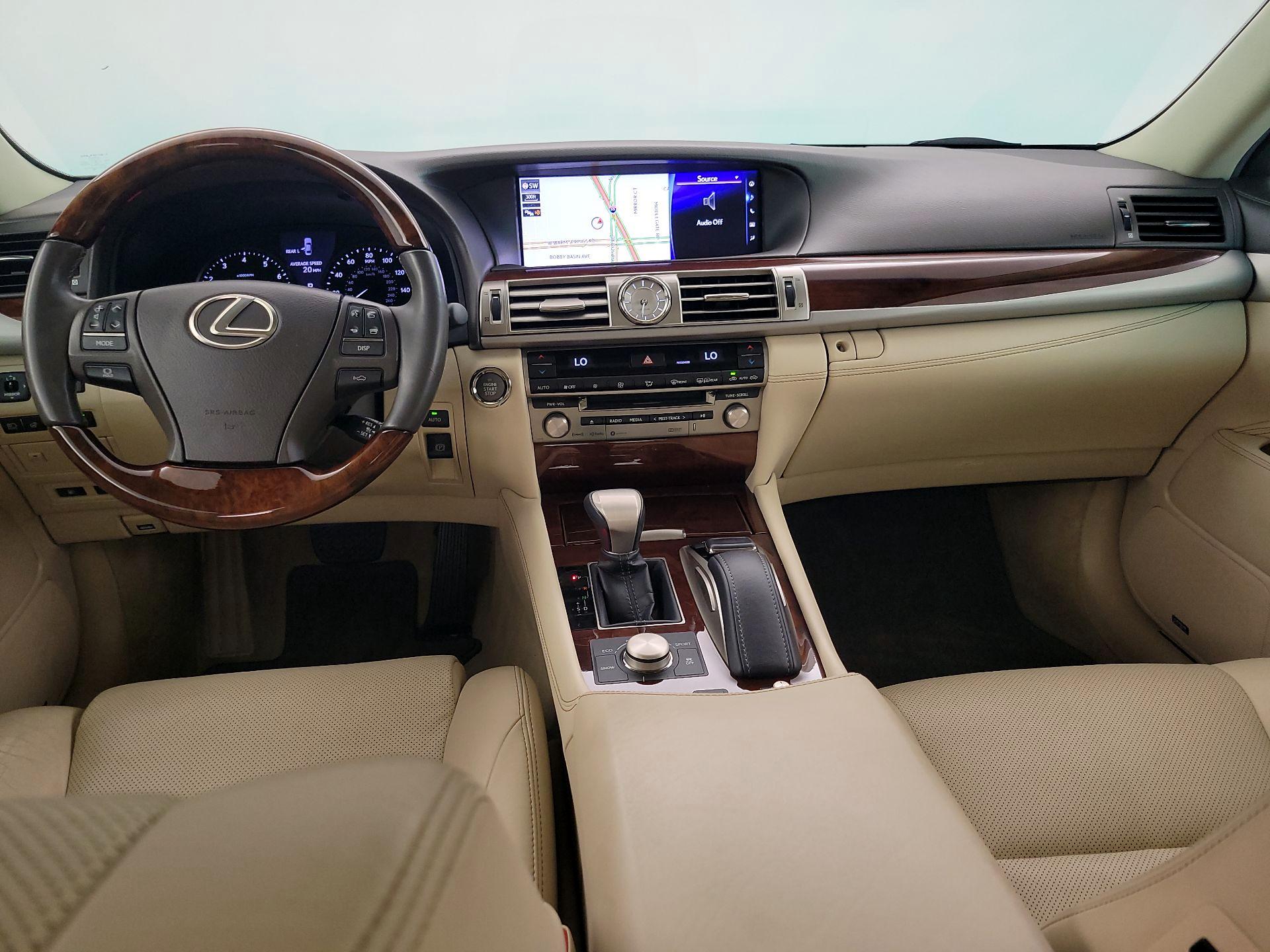 Thumbnail: 2017 Lexus LS - 9