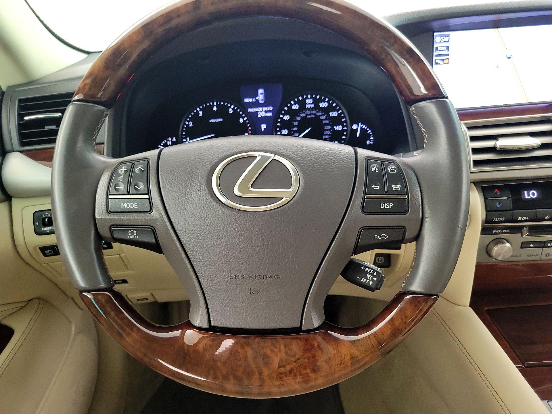 Thumbnail: 2017 Lexus LS - 10