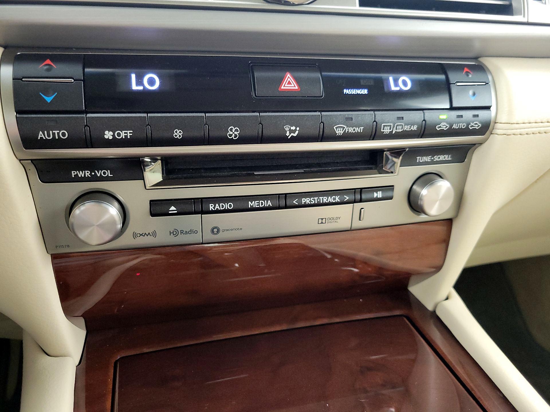 Thumbnail: 2017 Lexus LS - 17