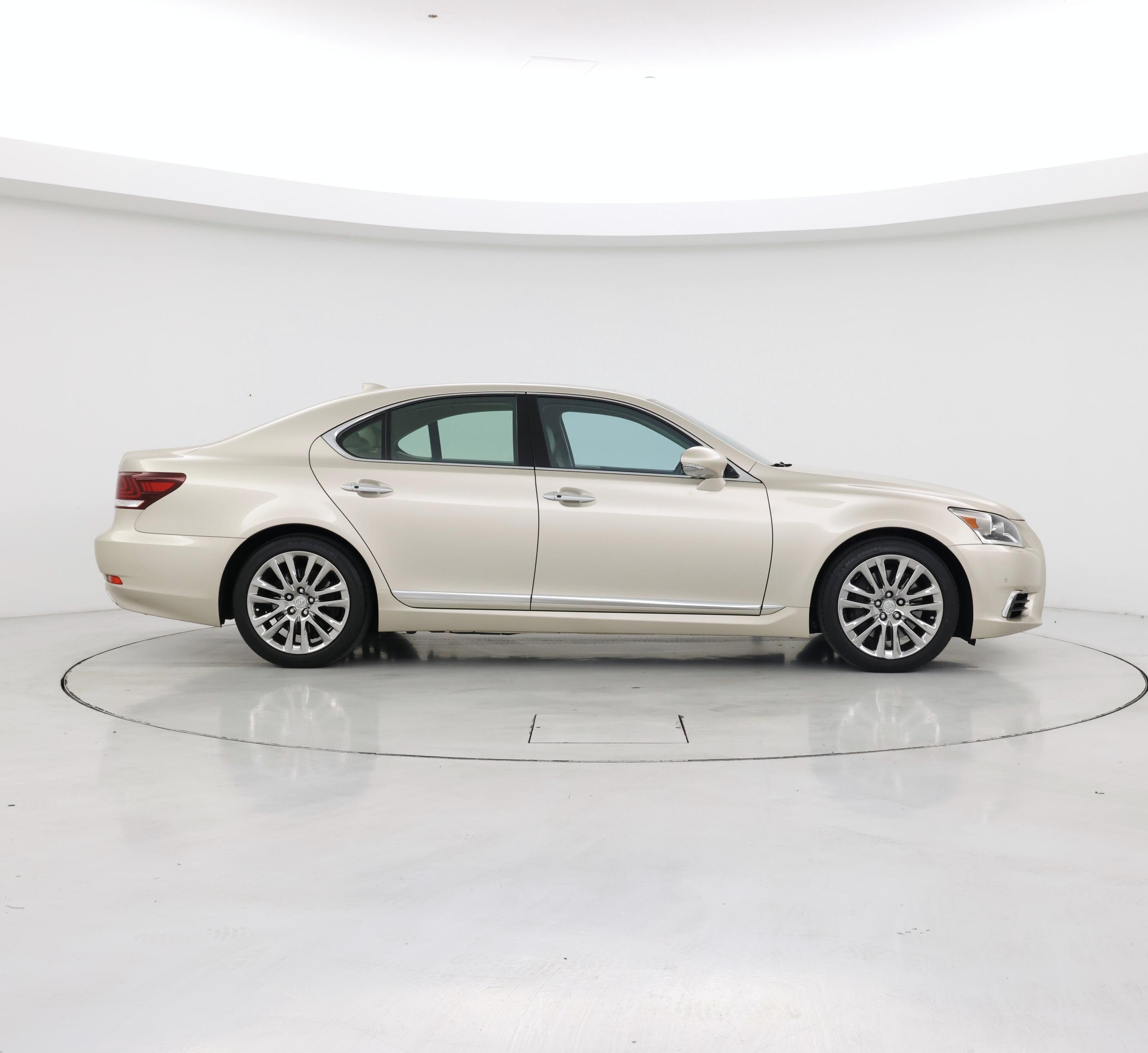 Thumbnail: 2017 Lexus LS - 7