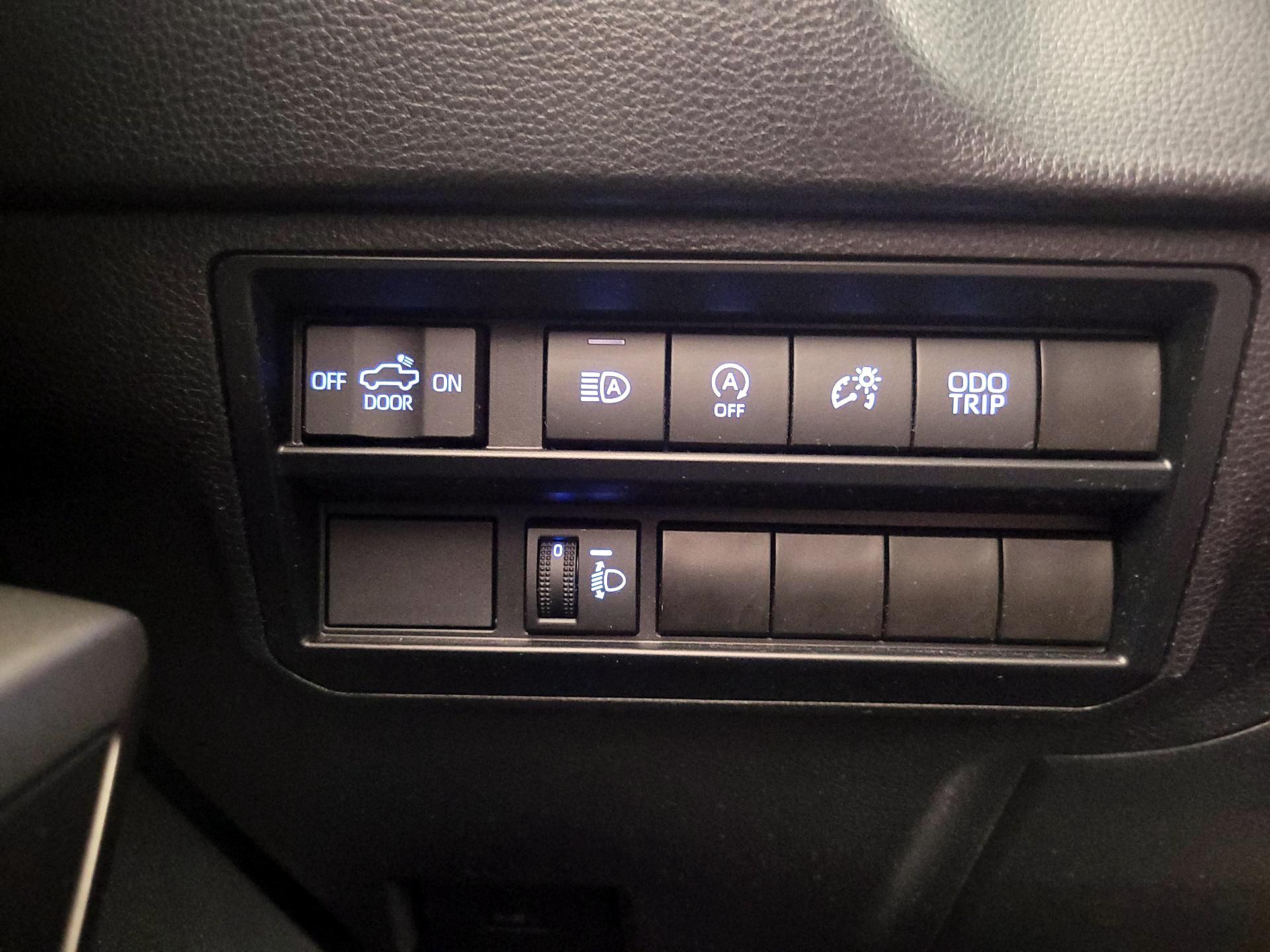 Thumbnail: 2024 Toyota Tundra - 13