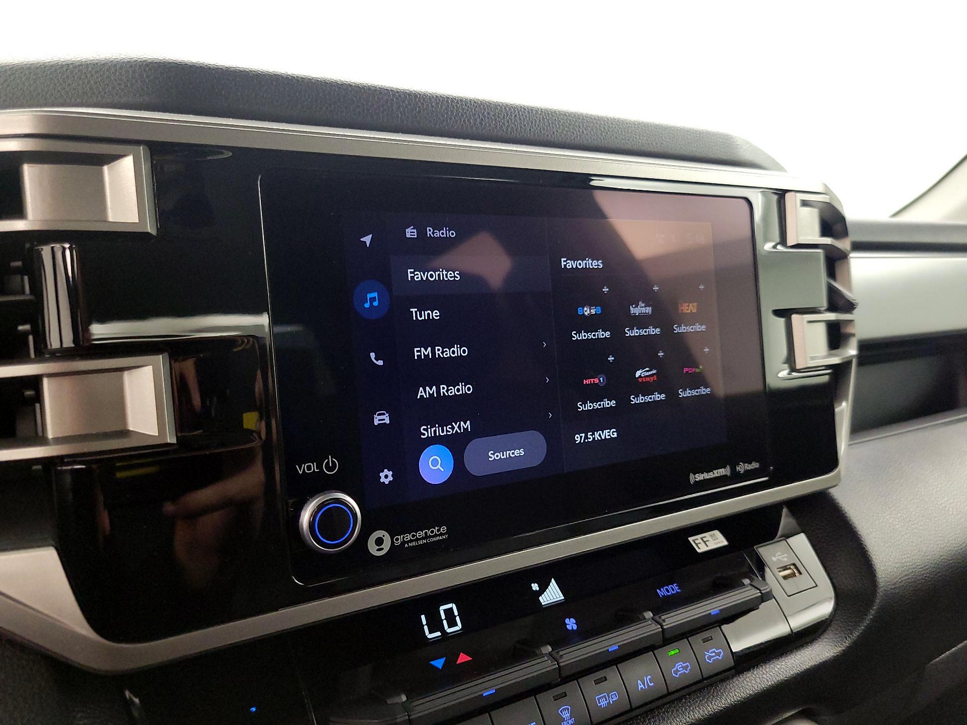 Thumbnail: 2024 Toyota Tundra - 15