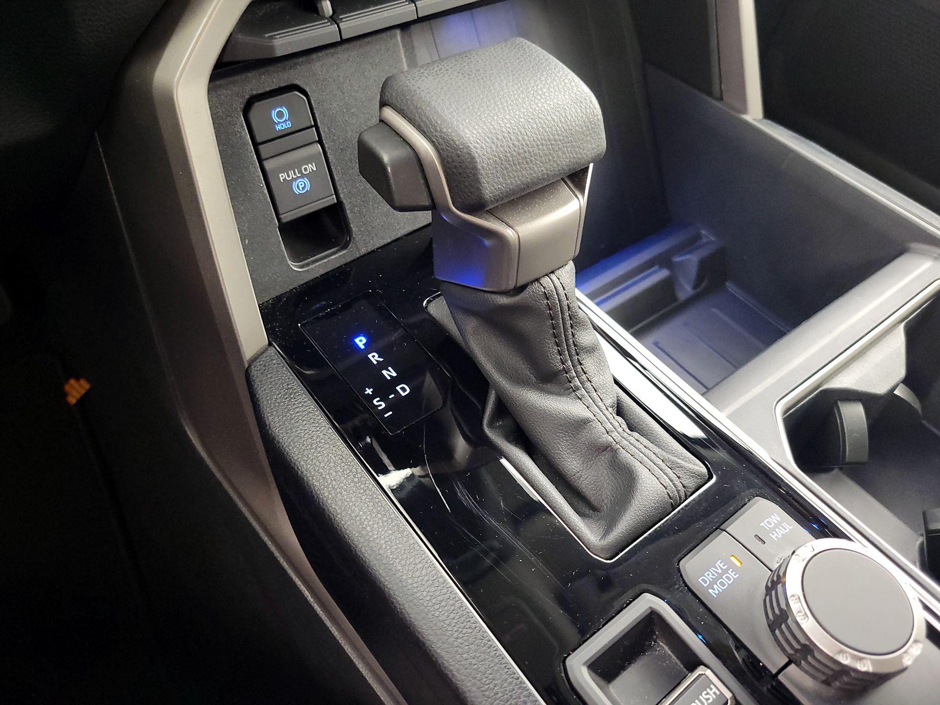 Thumbnail: 2024 Toyota Tundra - 17