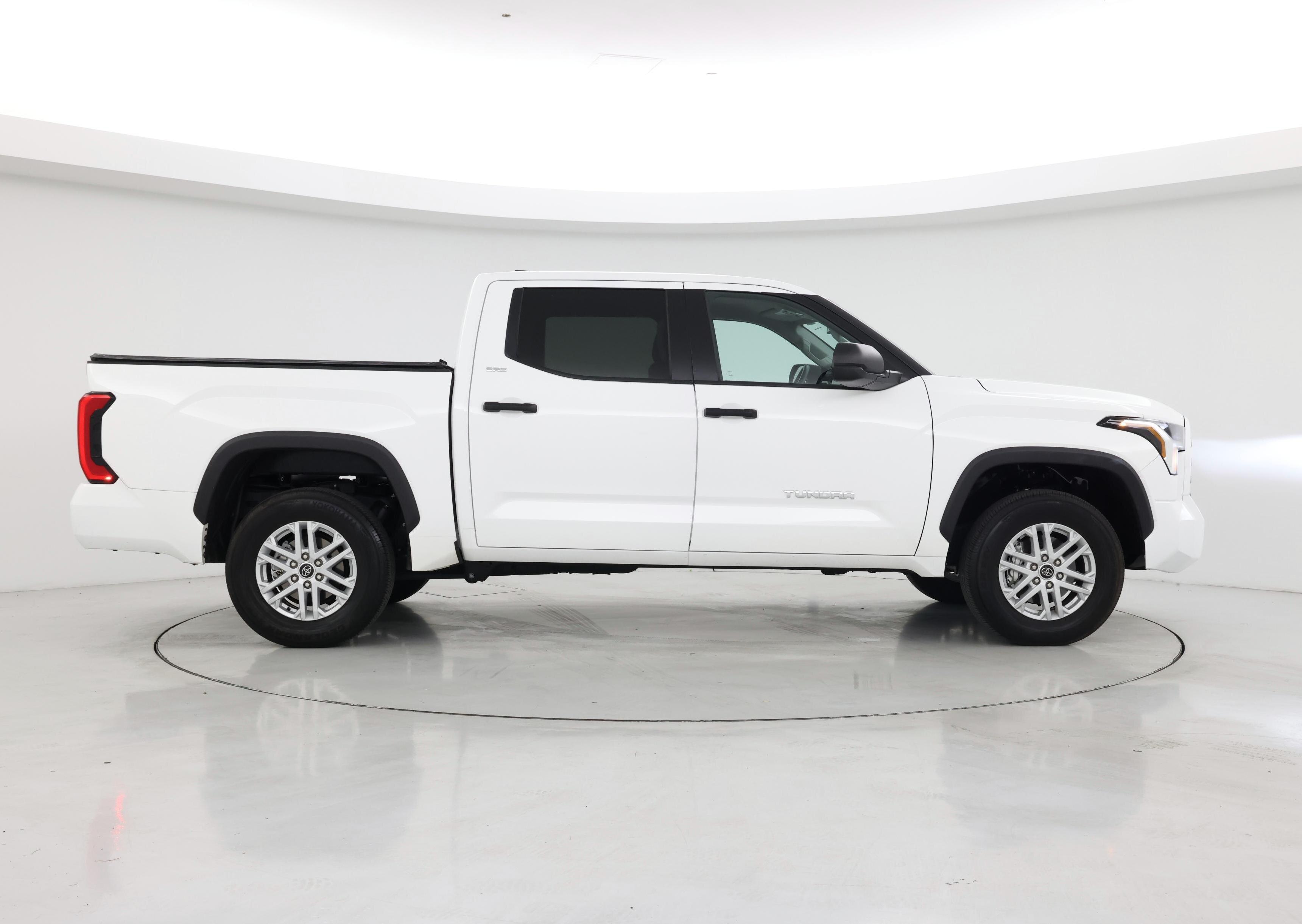 Thumbnail: 2024 Toyota Tundra - 7