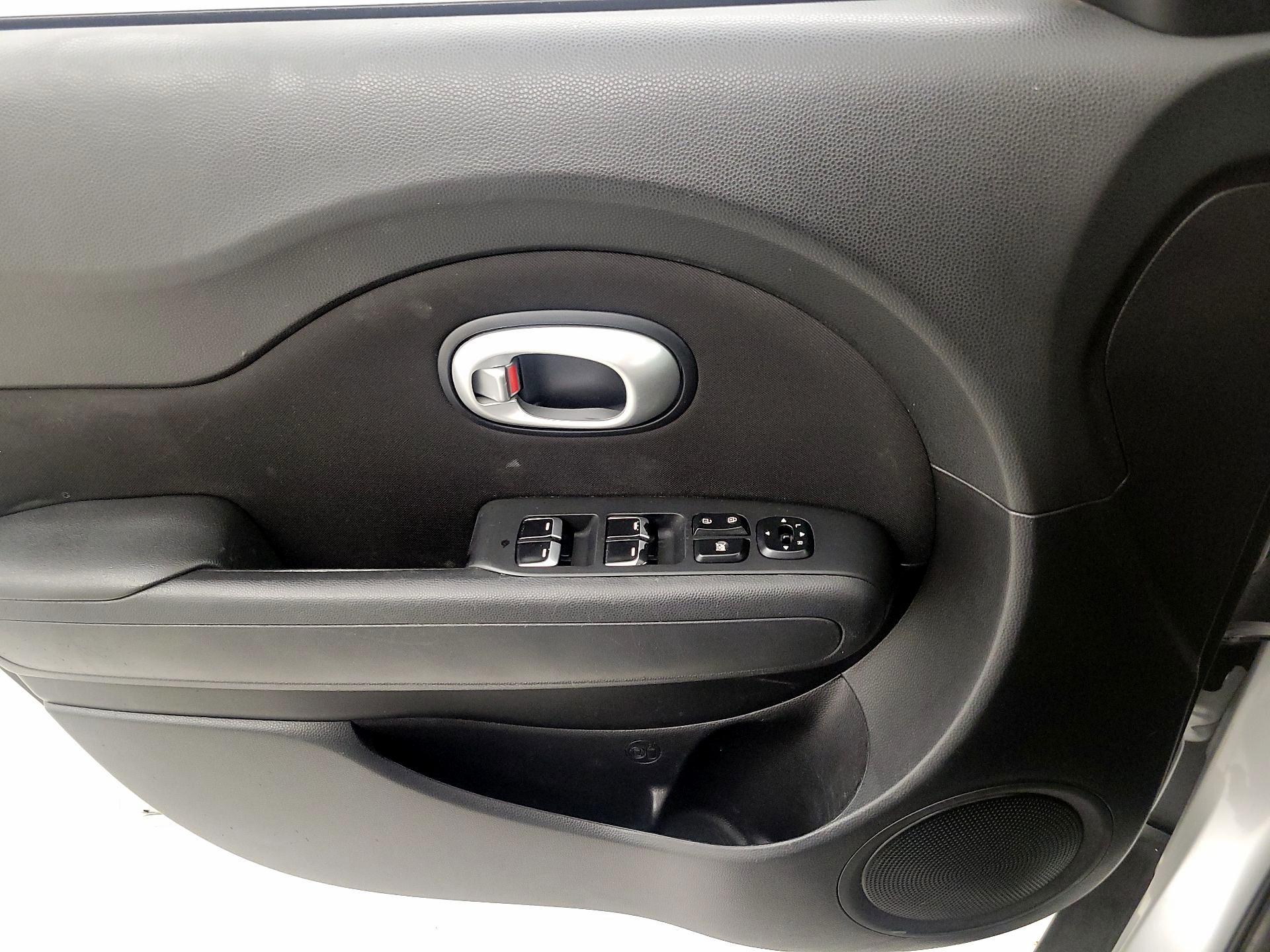 Thumbnail: 2019 Kia Soul - 12