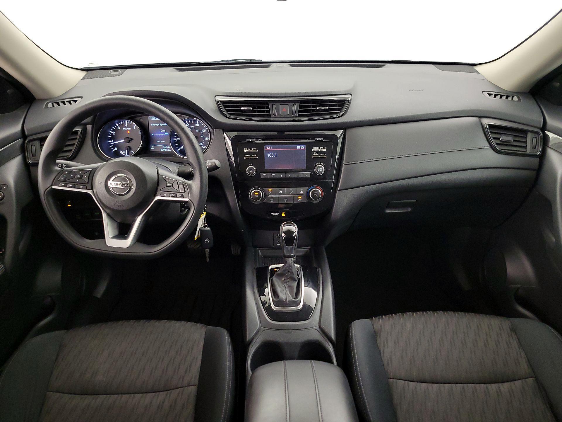 Thumbnail: 2017 Nissan Rogue - 9