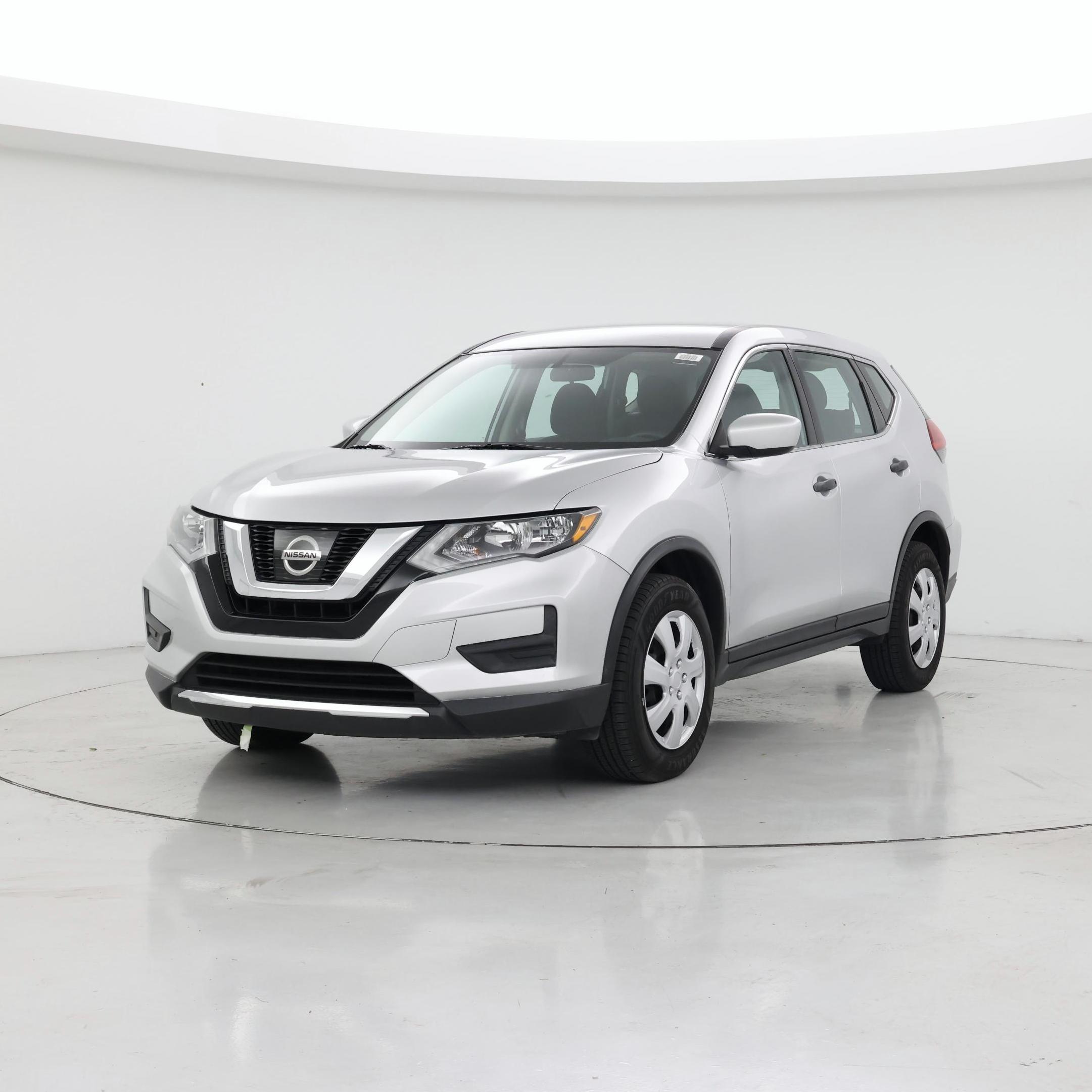 Thumbnail: 2017 Nissan Rogue - 4