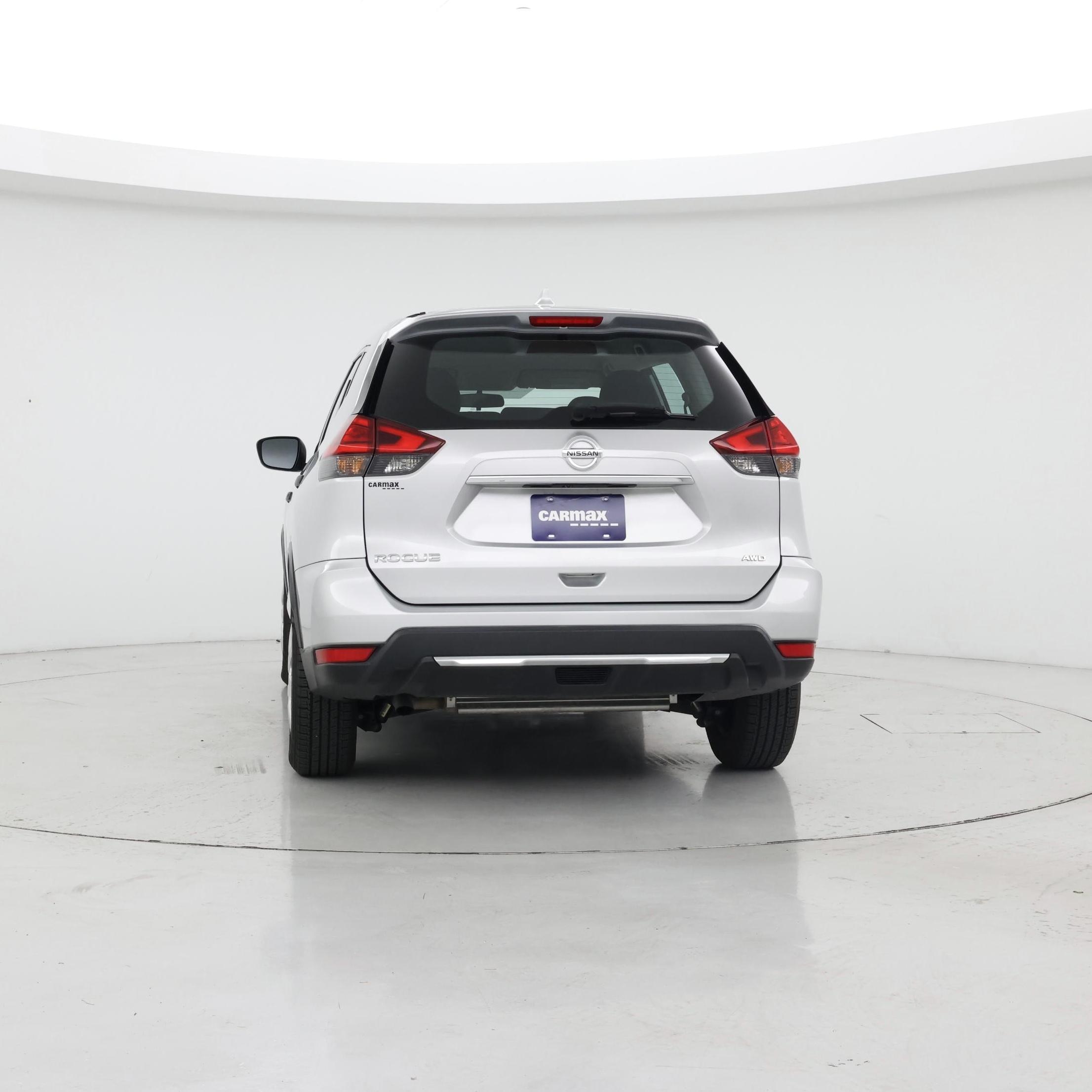 Thumbnail: 2017 Nissan Rogue - 6