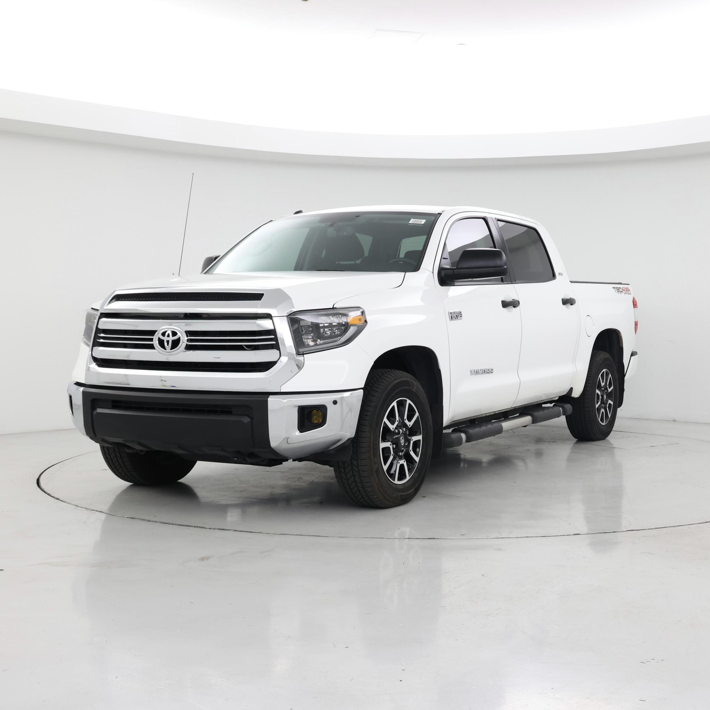 Thumbnail: 2017 Toyota Tundra - 4