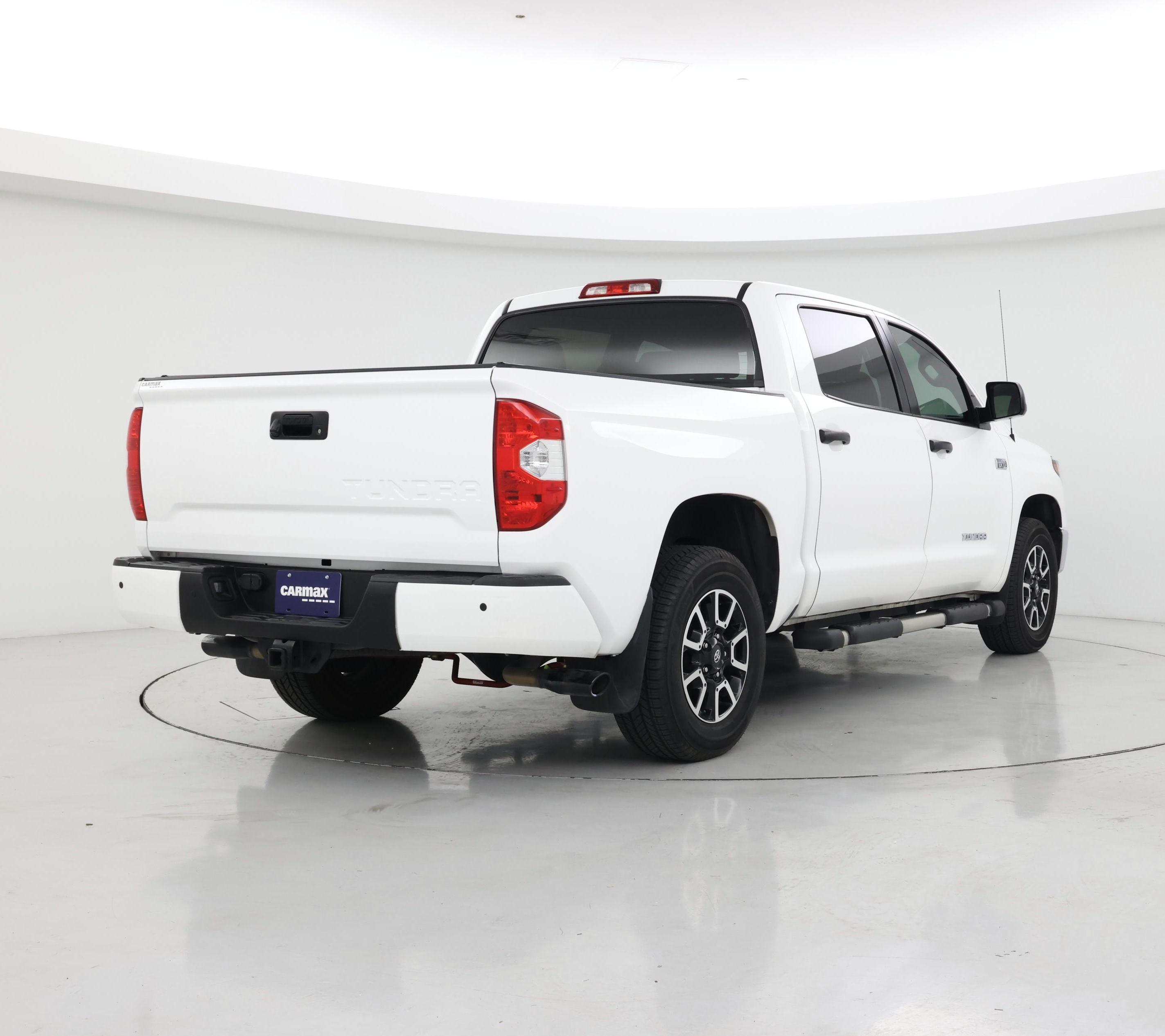 Thumbnail: 2017 Toyota Tundra - 8