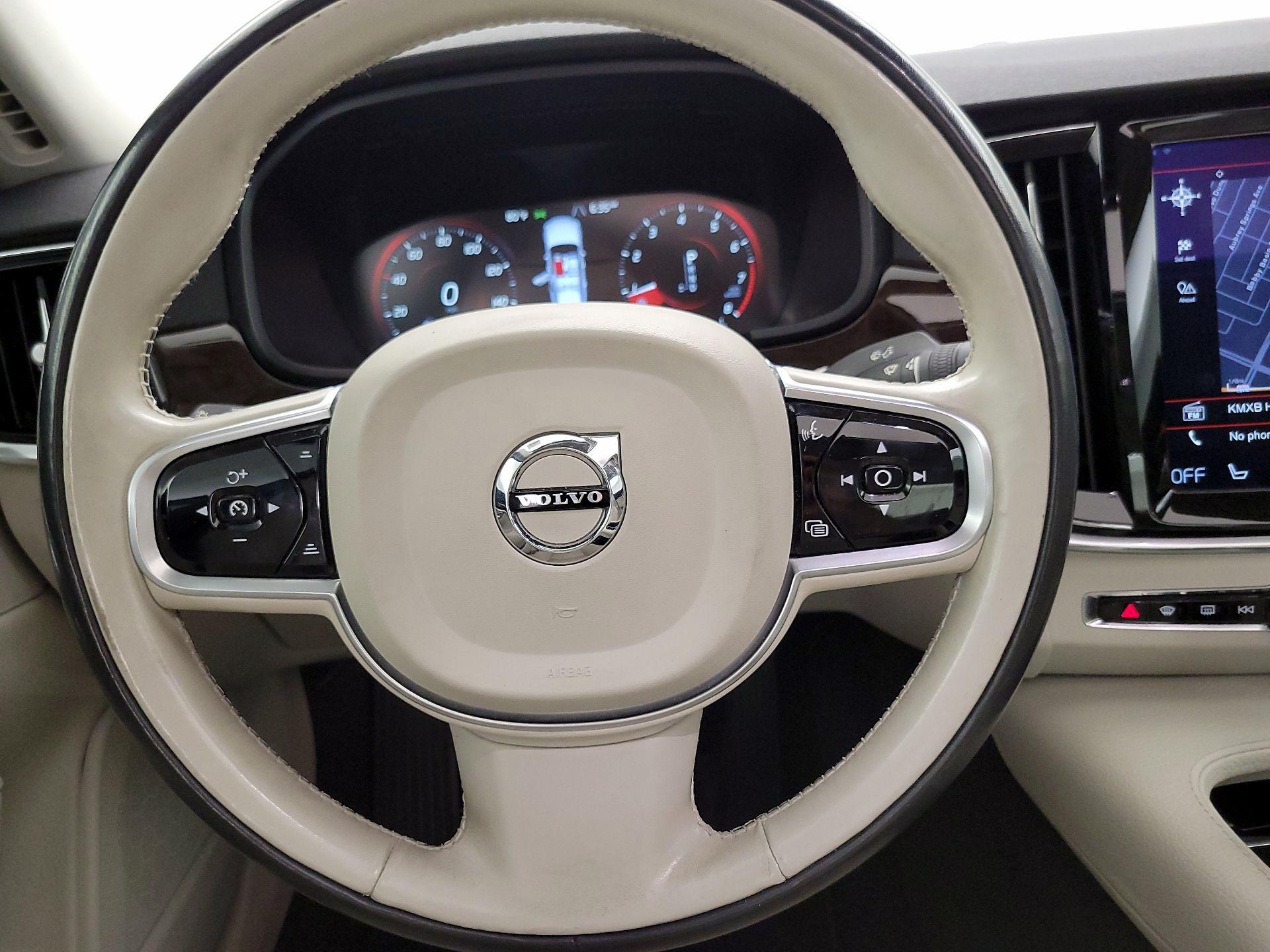 Thumbnail: 2017 Volvo S90 - 10