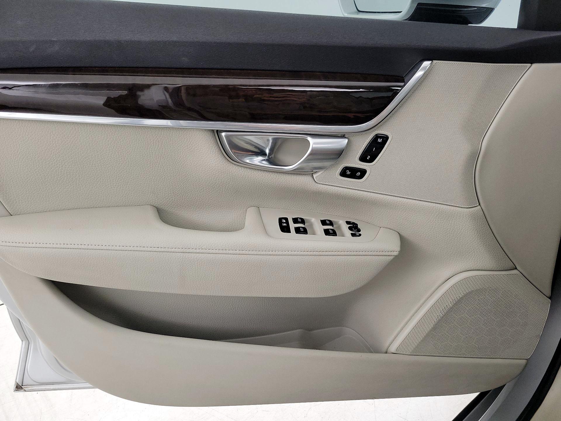 Thumbnail: 2017 Volvo S90 - 12