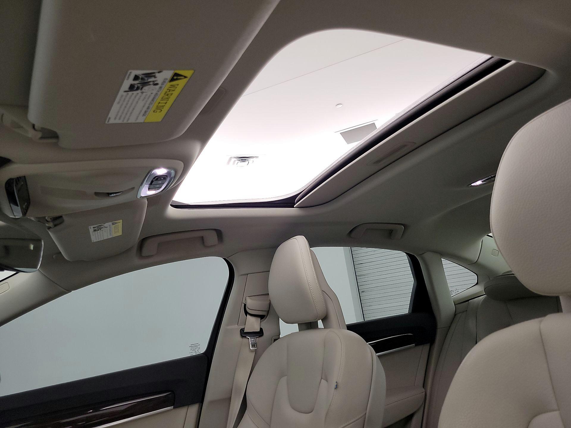 Thumbnail: 2017 Volvo S90 - 20