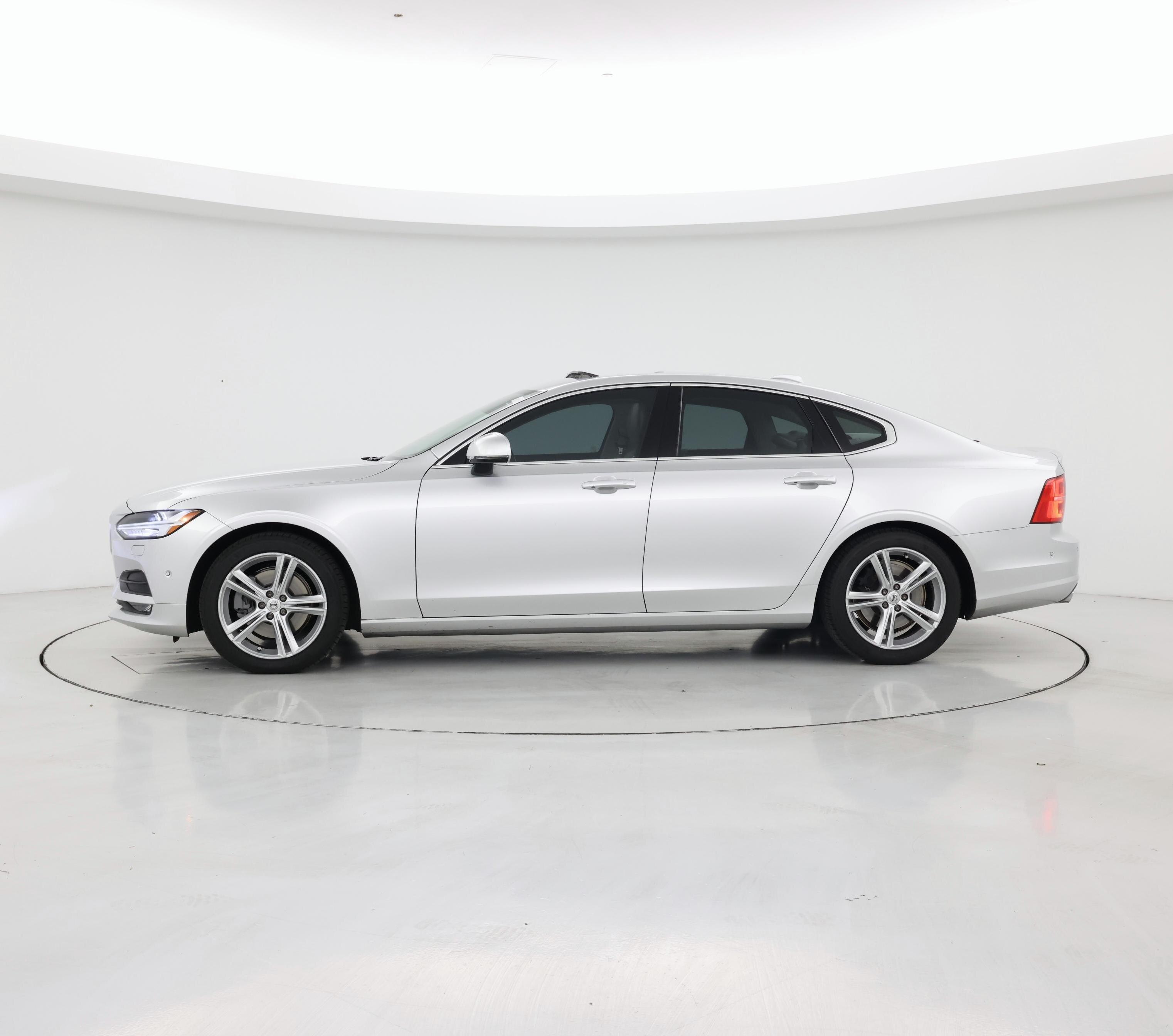 Thumbnail: 2017 Volvo S90 - 3