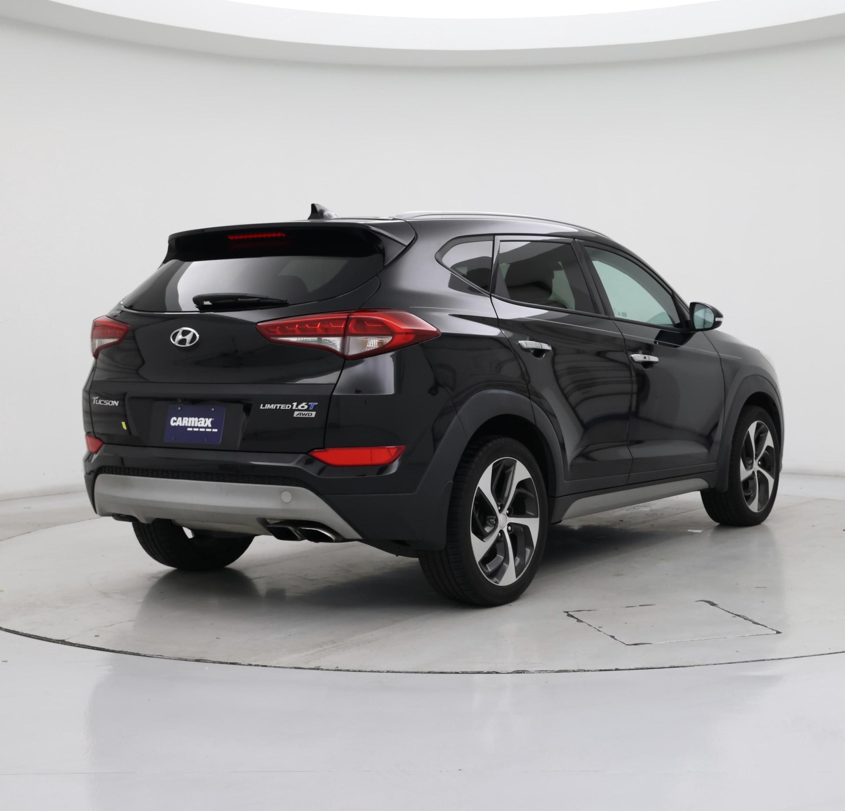 Thumbnail: 2017 Hyundai Tucson - 8