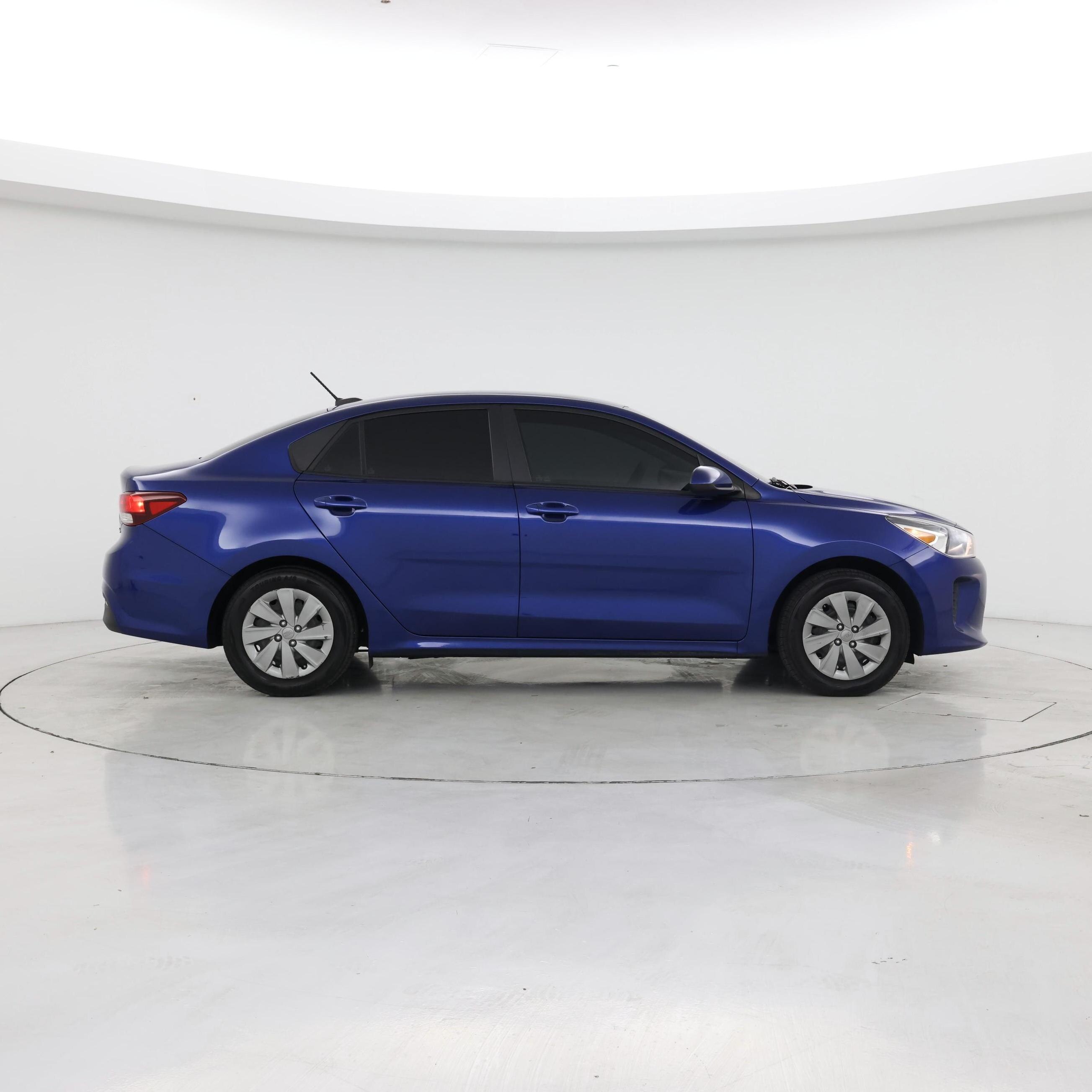 Thumbnail: 2020 Kia Rio - 7