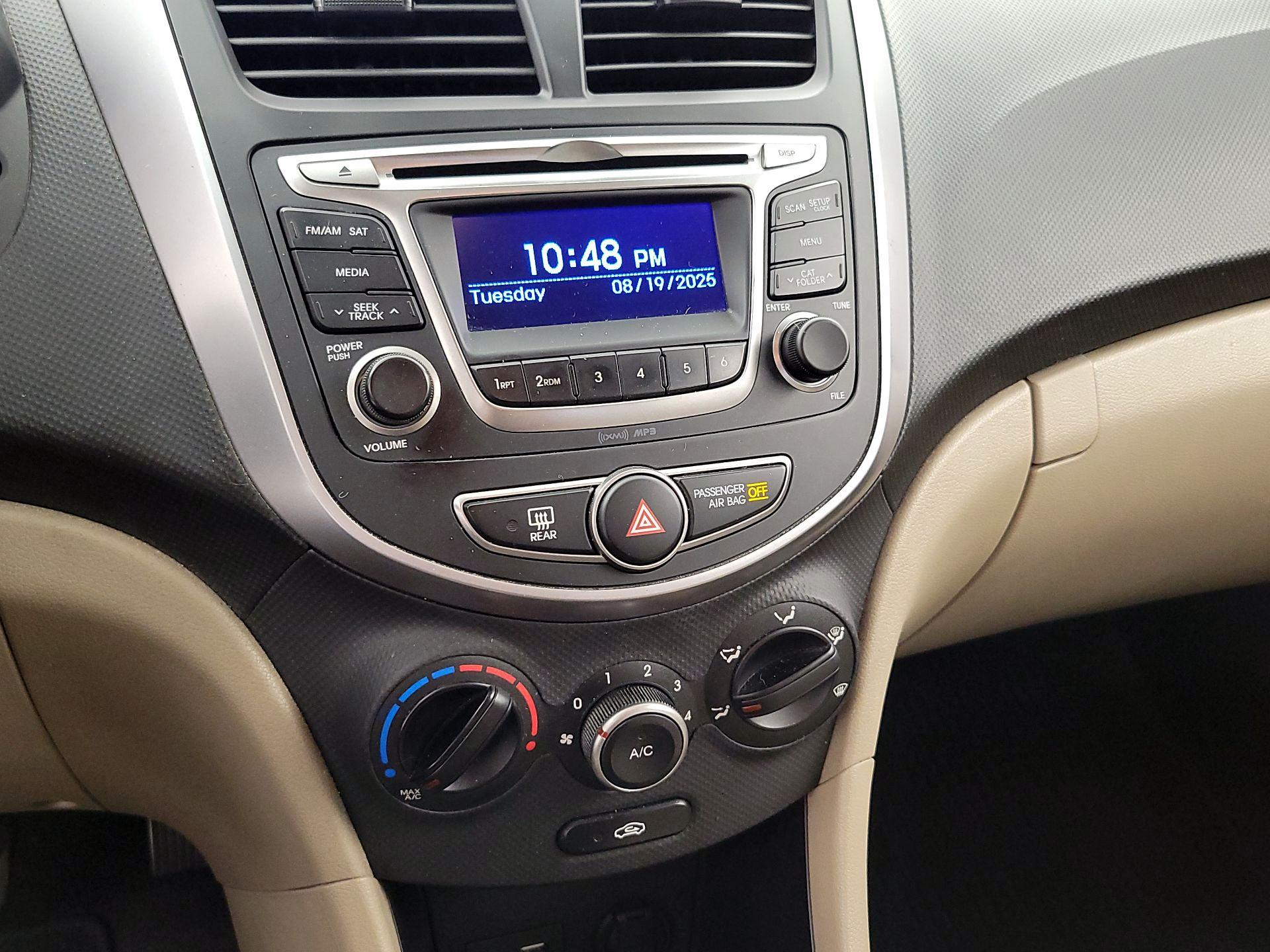 Thumbnail: 2016 Hyundai Accent - 14