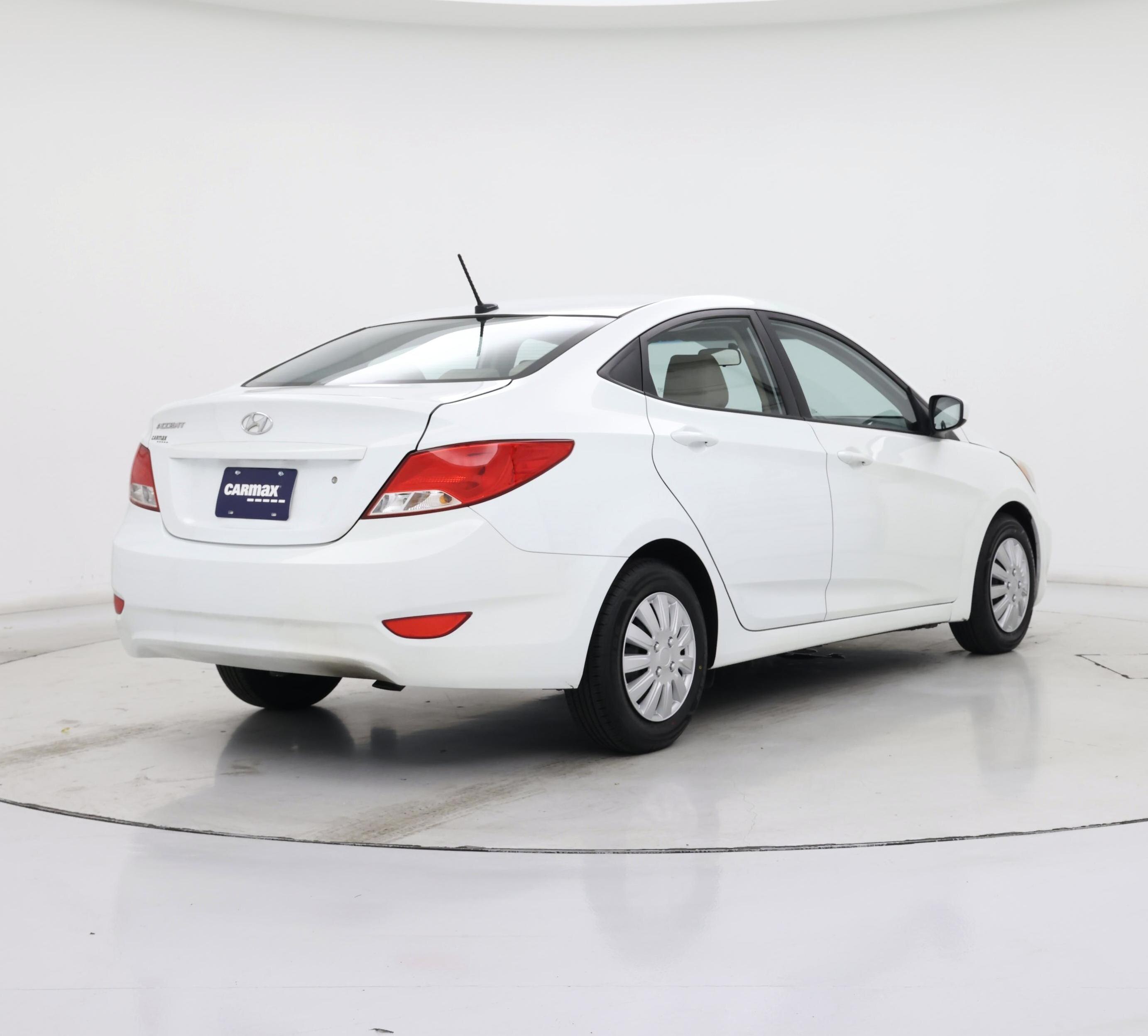 Thumbnail: 2016 Hyundai Accent - 8