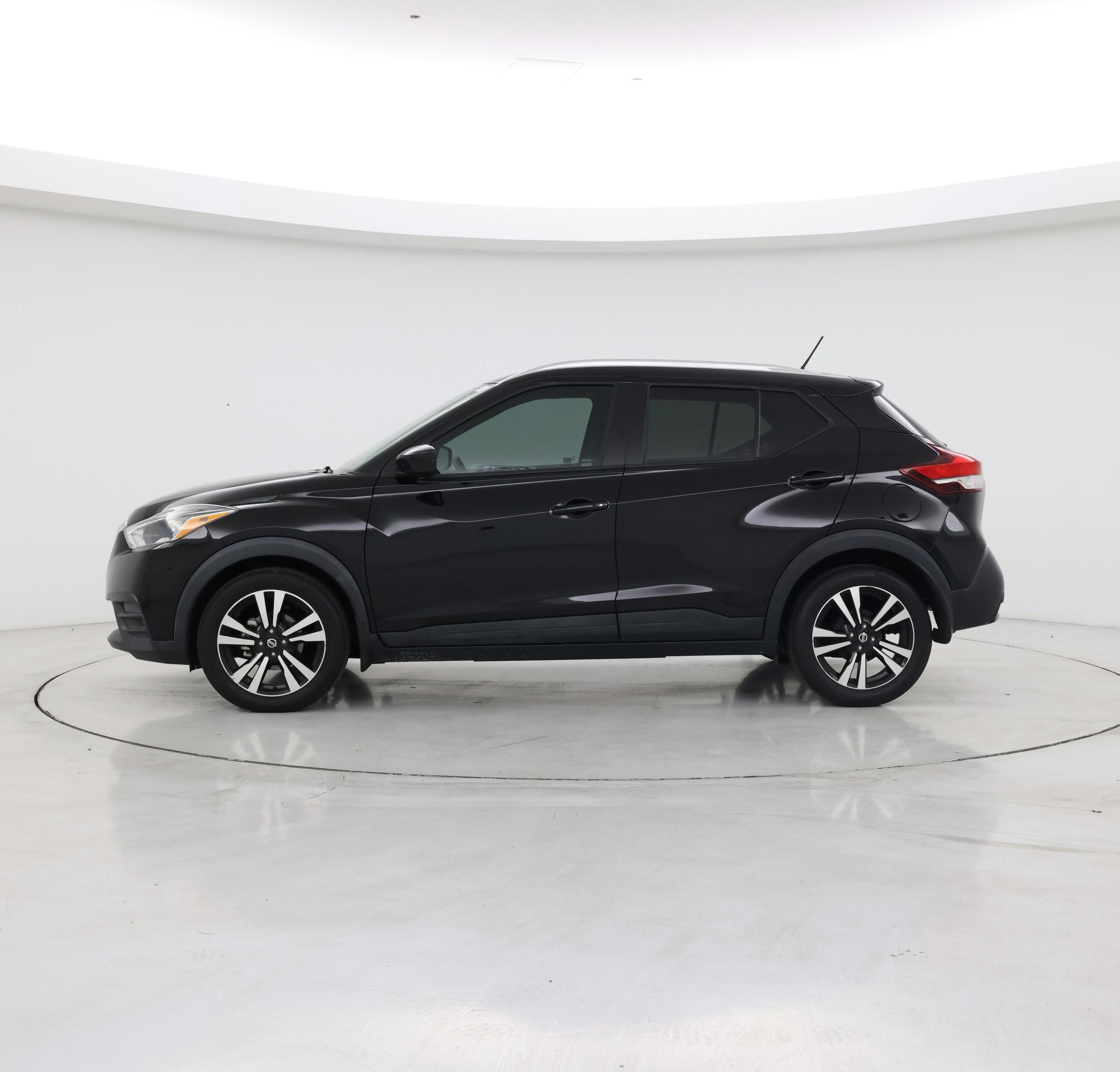 Thumbnail: 2019 Nissan Kicks - 3
