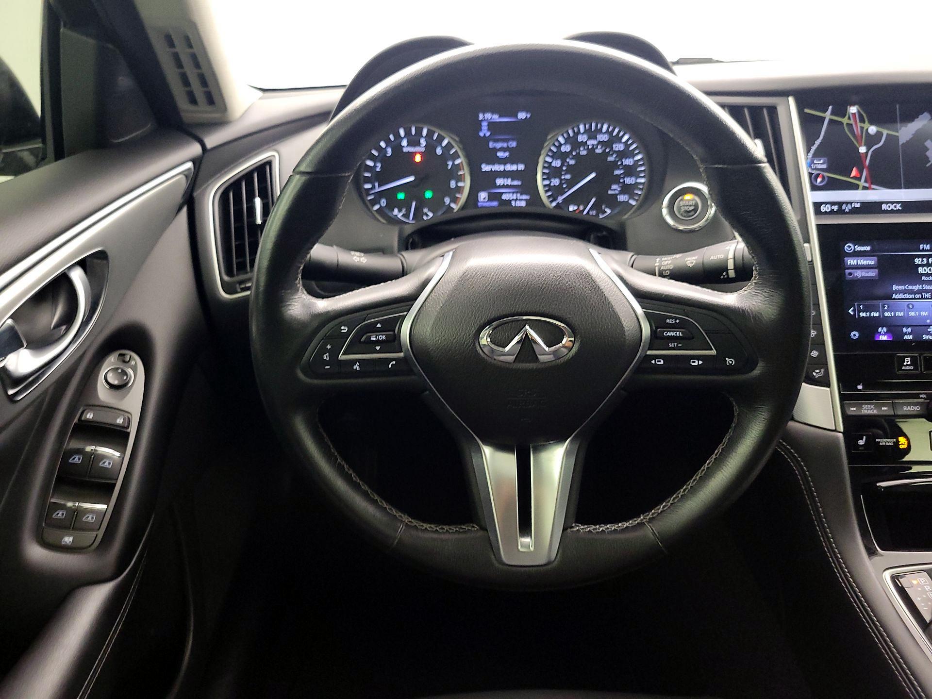 Thumbnail: 2020 INFINITI Q50 - 10