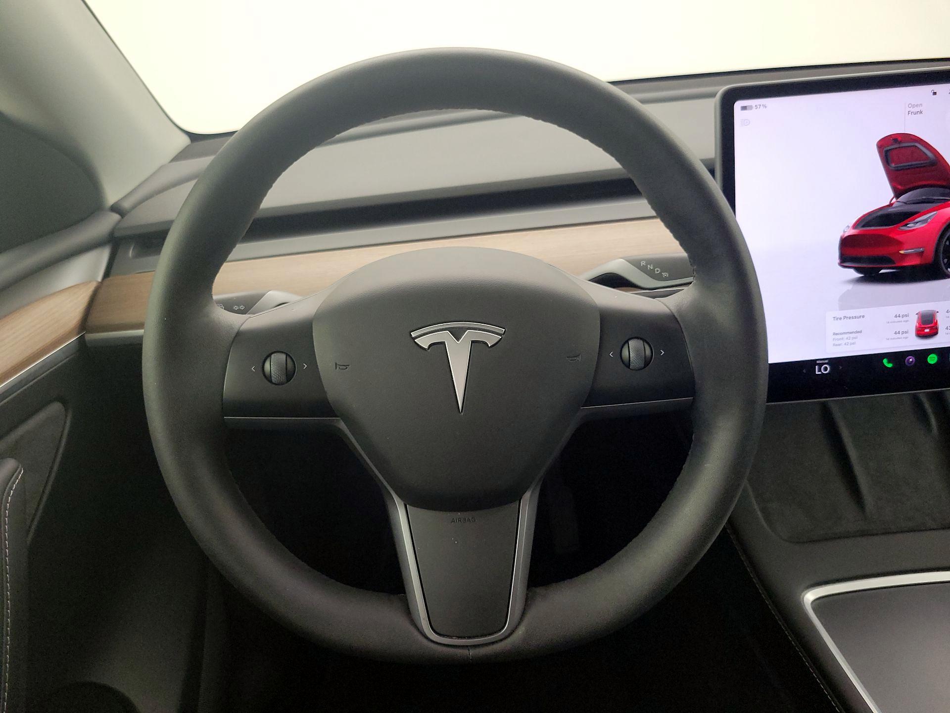 Thumbnail: 2023 Tesla Model Y - 10