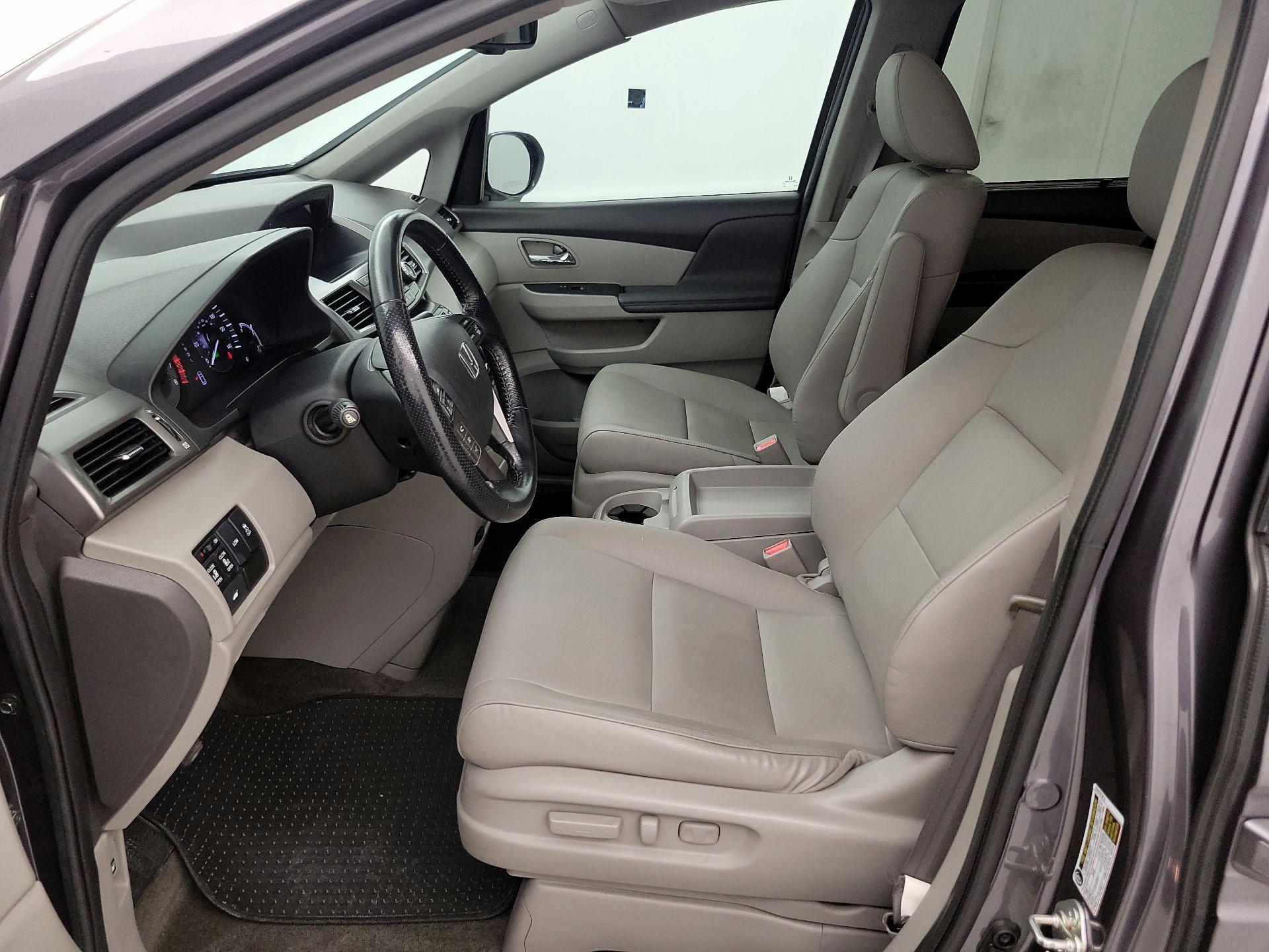 Thumbnail: 2015 Honda Odyssey - 11