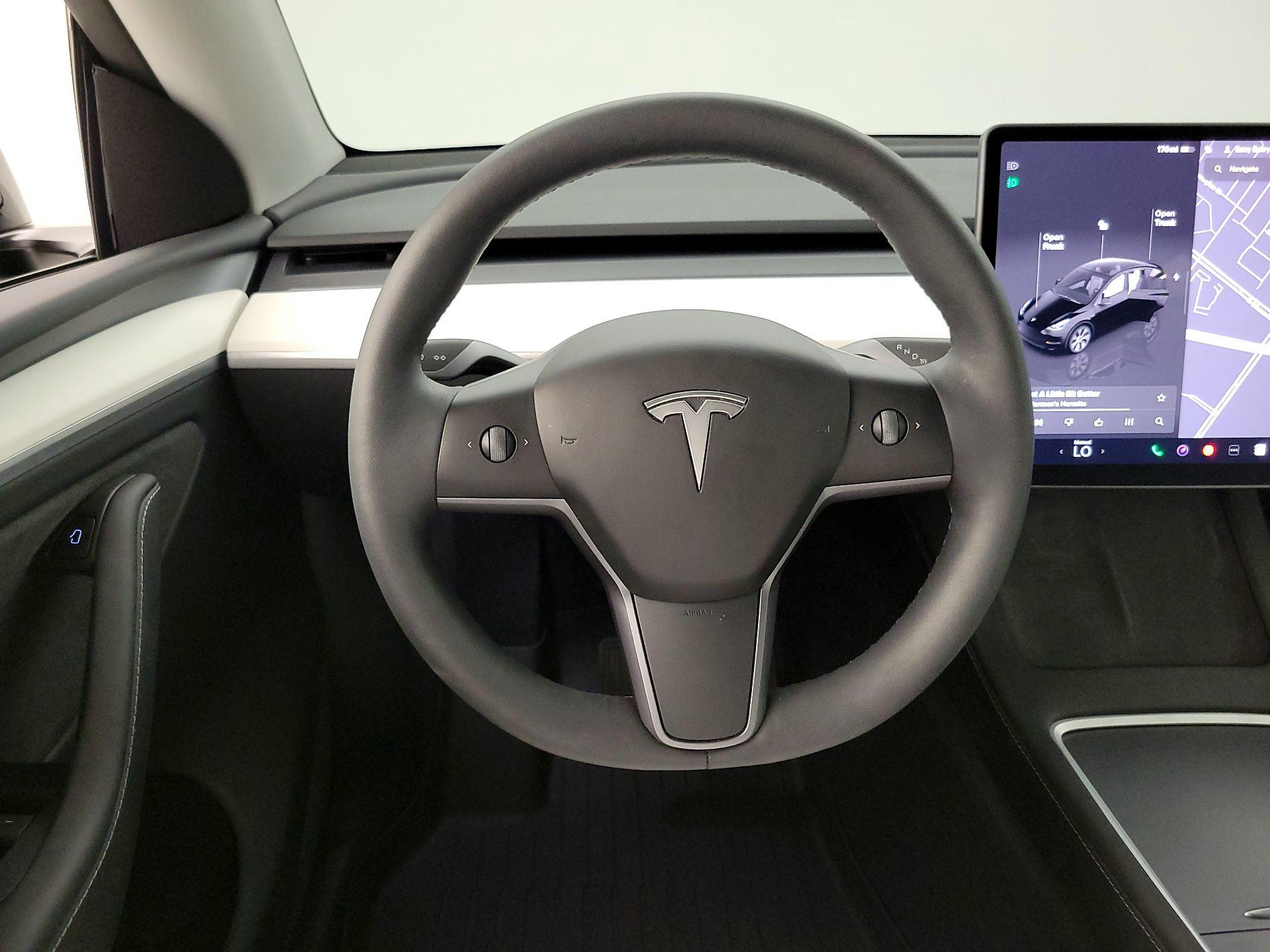 Thumbnail: 2023 Tesla Model Y - 10