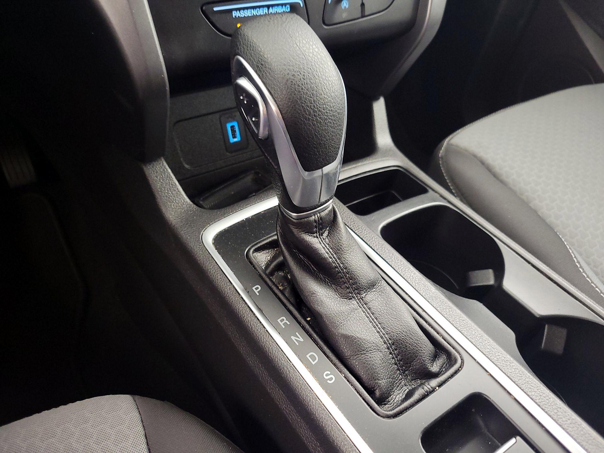 Thumbnail: 2019 Ford Escape - 17