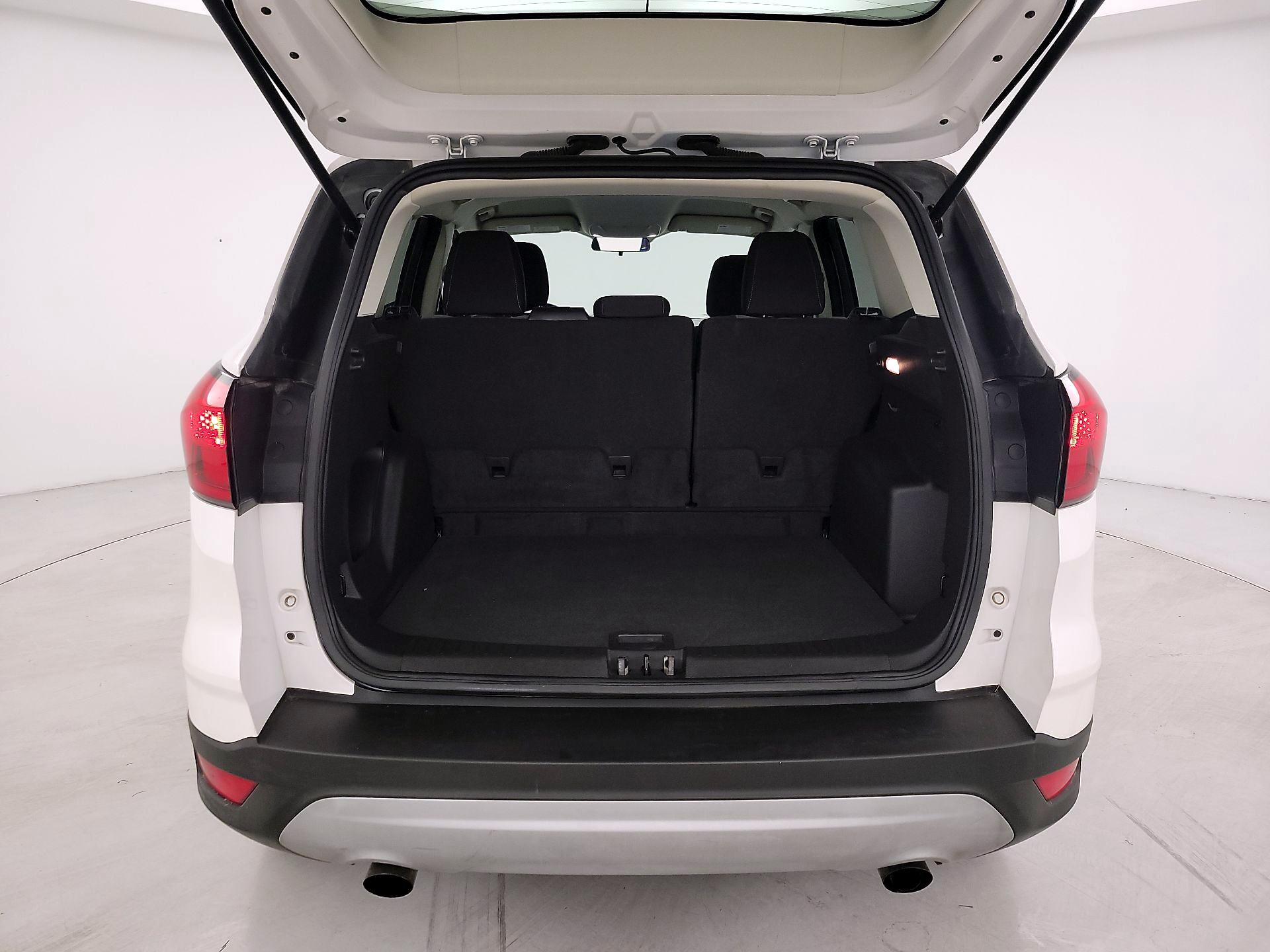 Thumbnail: 2019 Ford Escape - 20