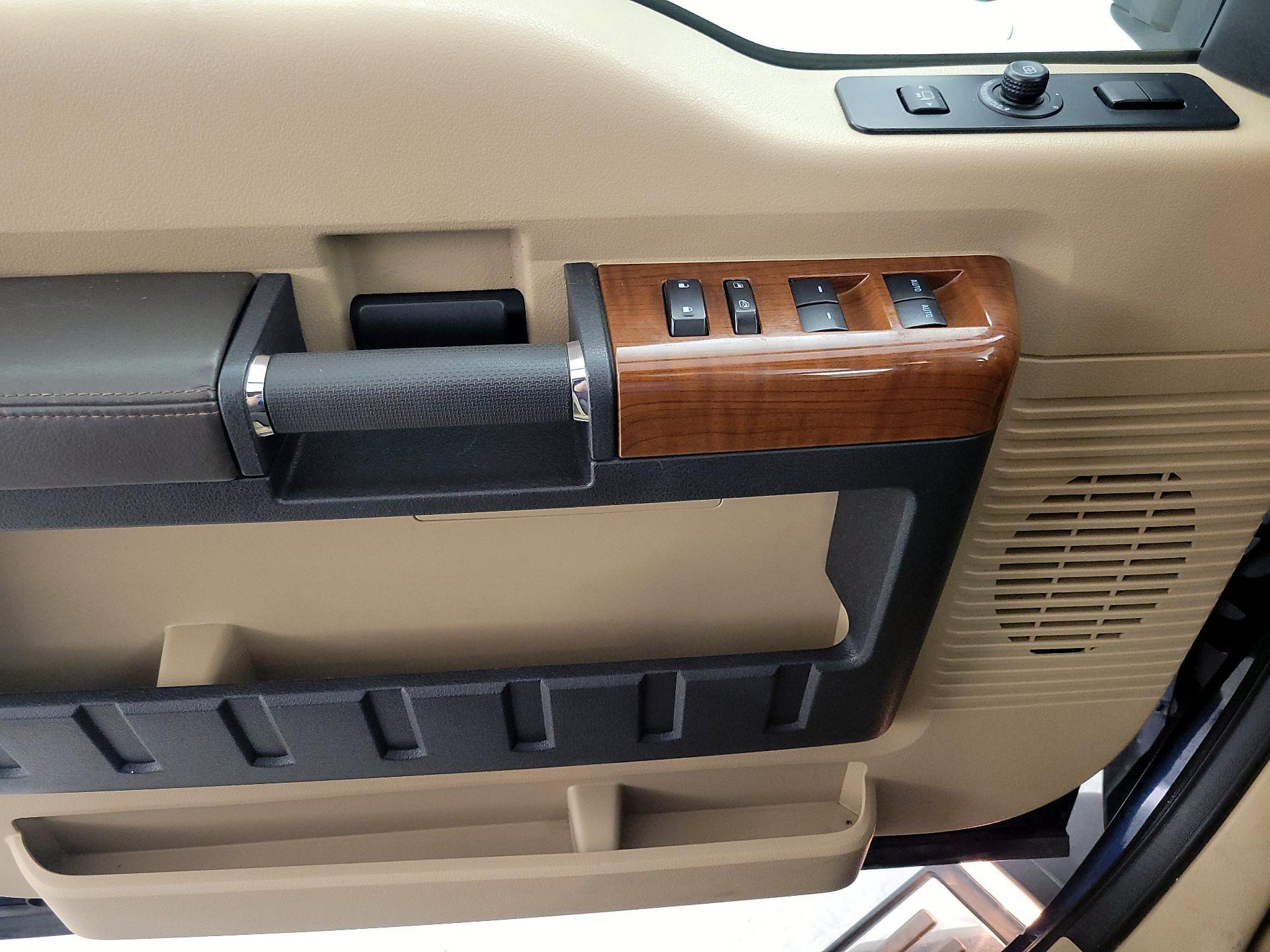 Thumbnail: 2016 Ford F-250 - 12