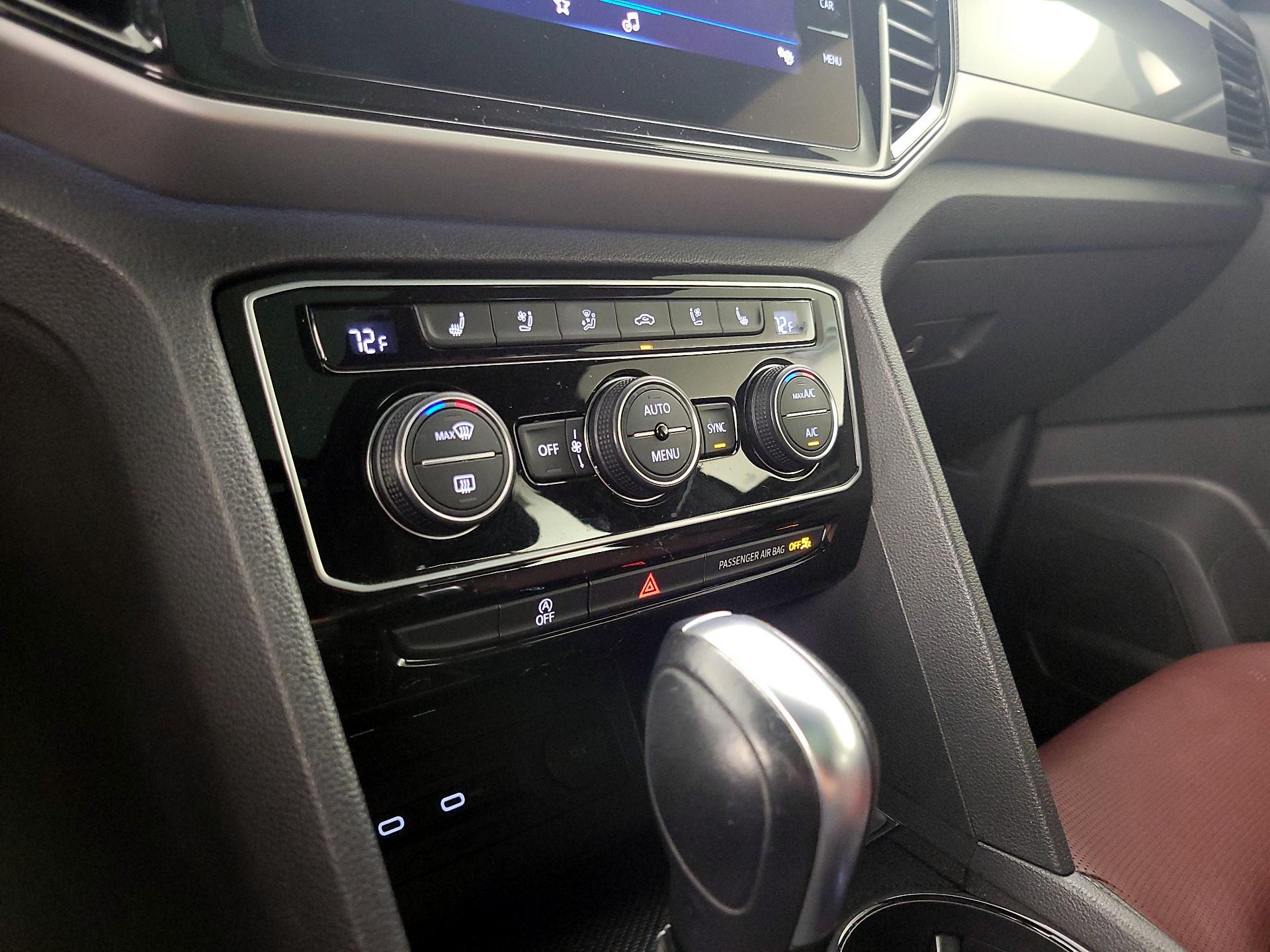 Thumbnail: 2021 Volkswagen Atlas - 17