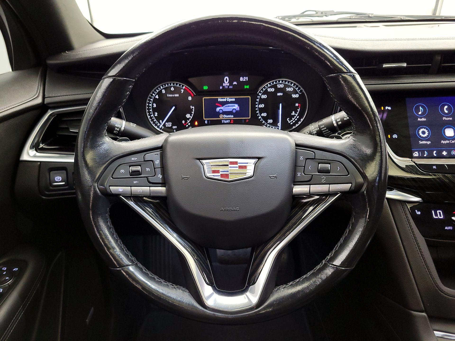 Thumbnail: 2022 Cadillac XT6 - 10
