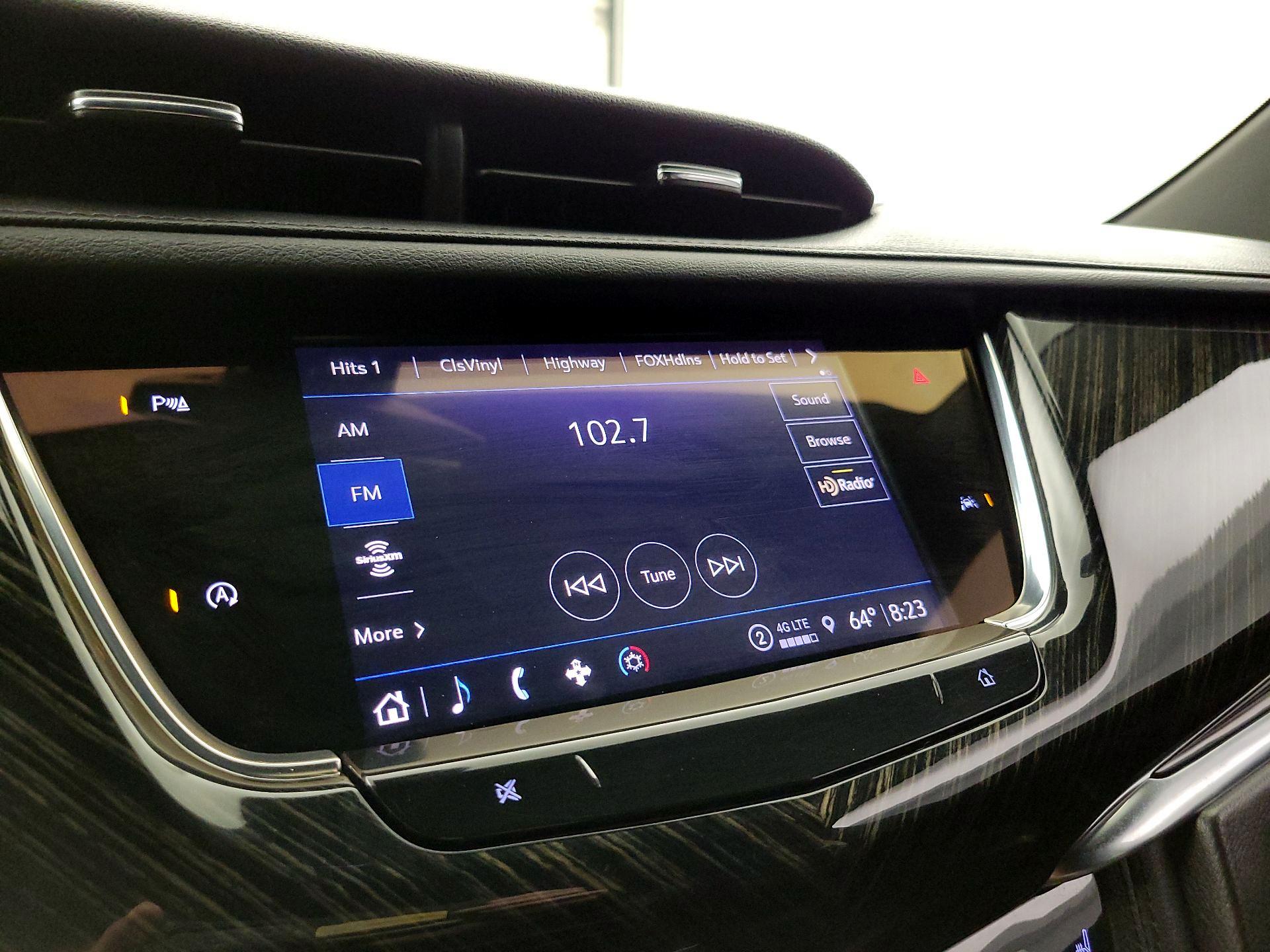 Thumbnail: 2022 Cadillac XT6 - 15
