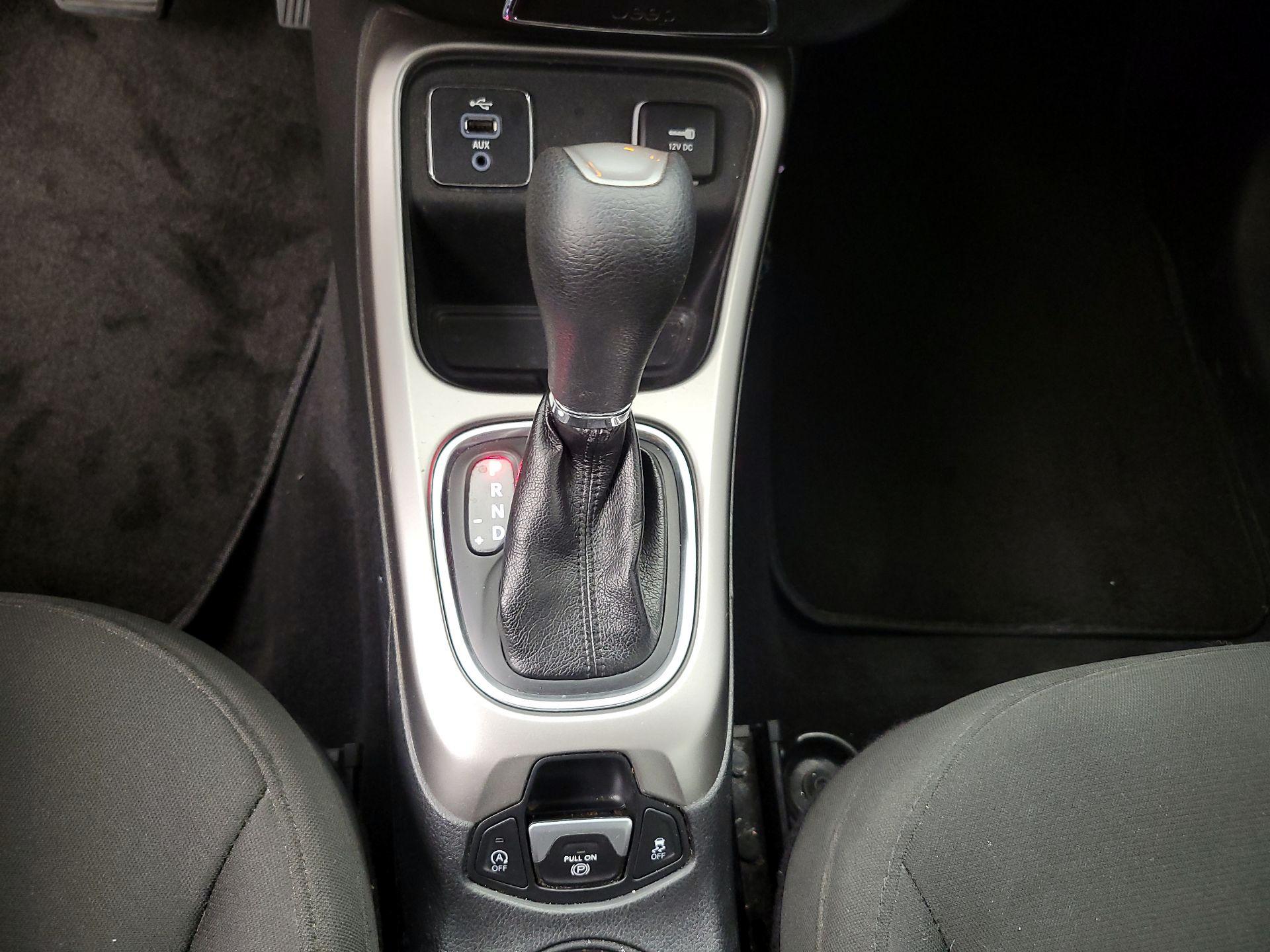 Thumbnail: 2017 Jeep Compass - 17