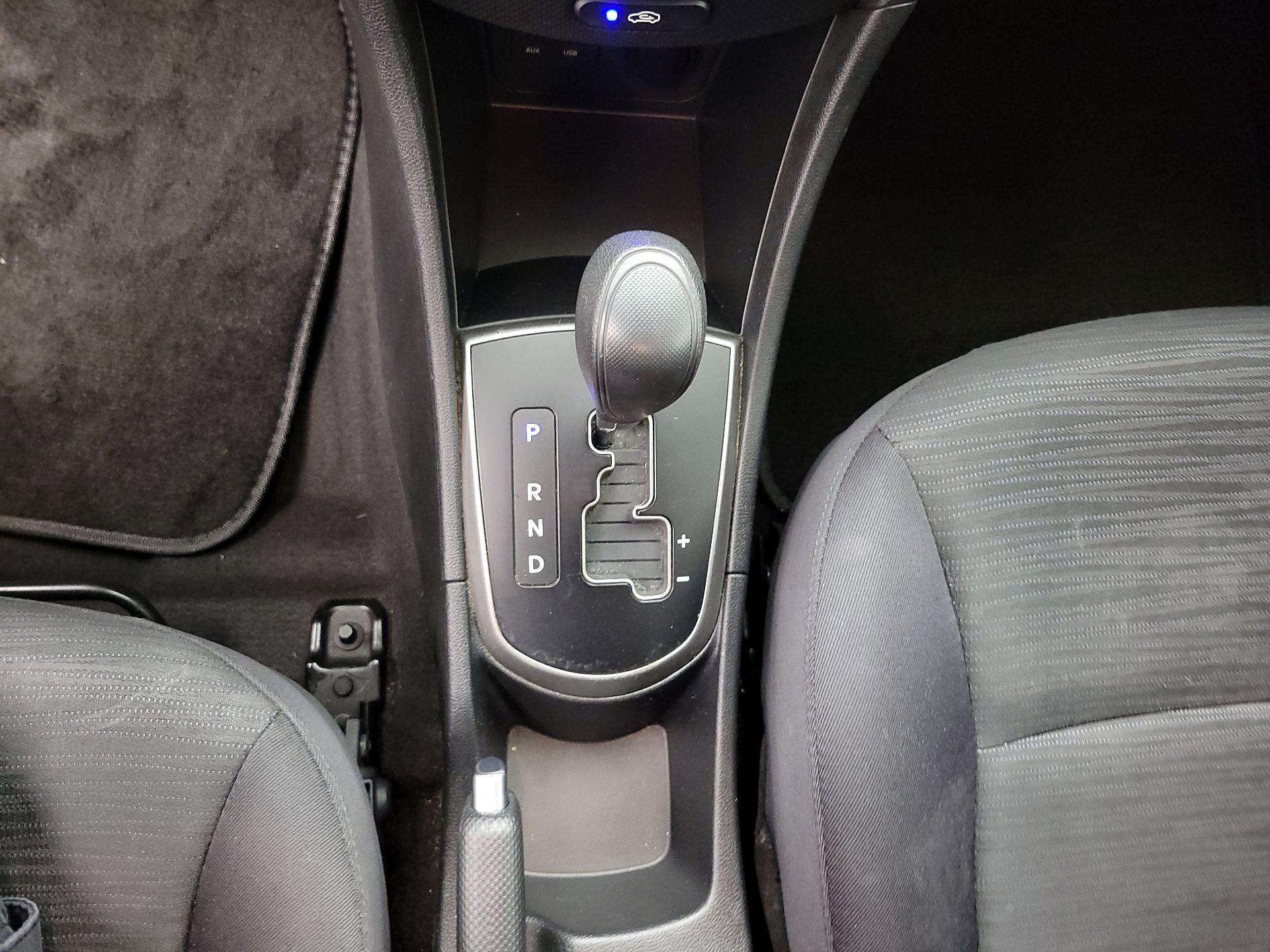 Thumbnail: 2017 Hyundai Accent - 16
