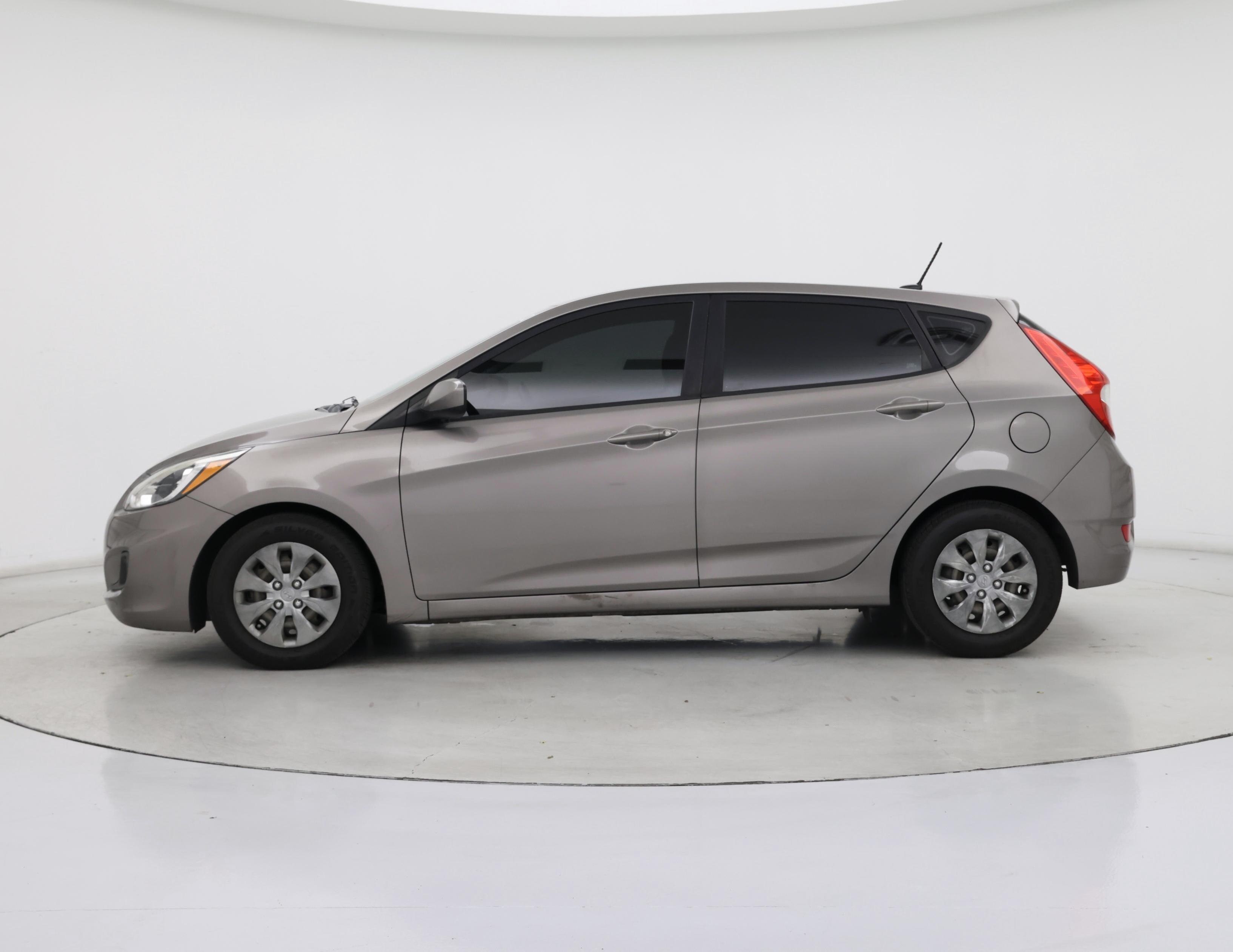 Thumbnail: 2017 Hyundai Accent - 3