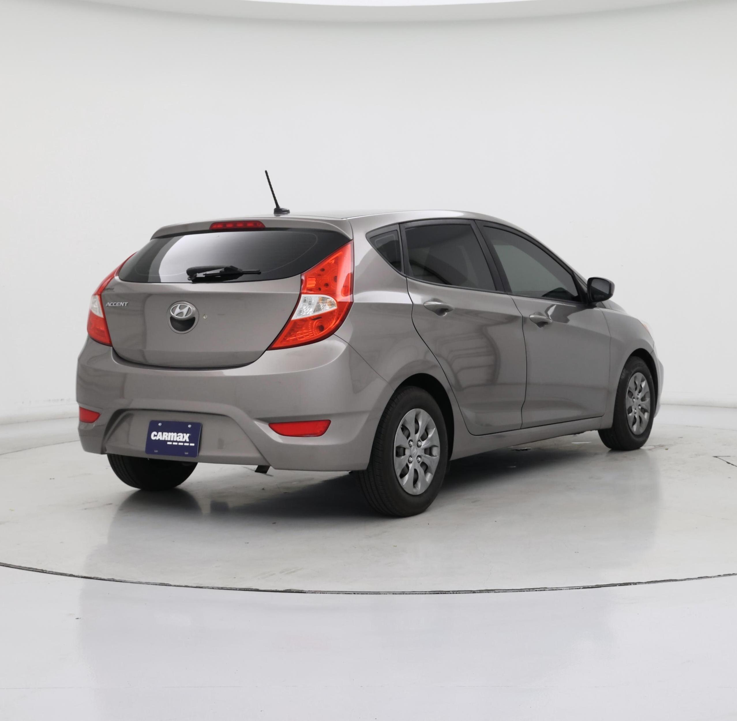 Thumbnail: 2017 Hyundai Accent - 8