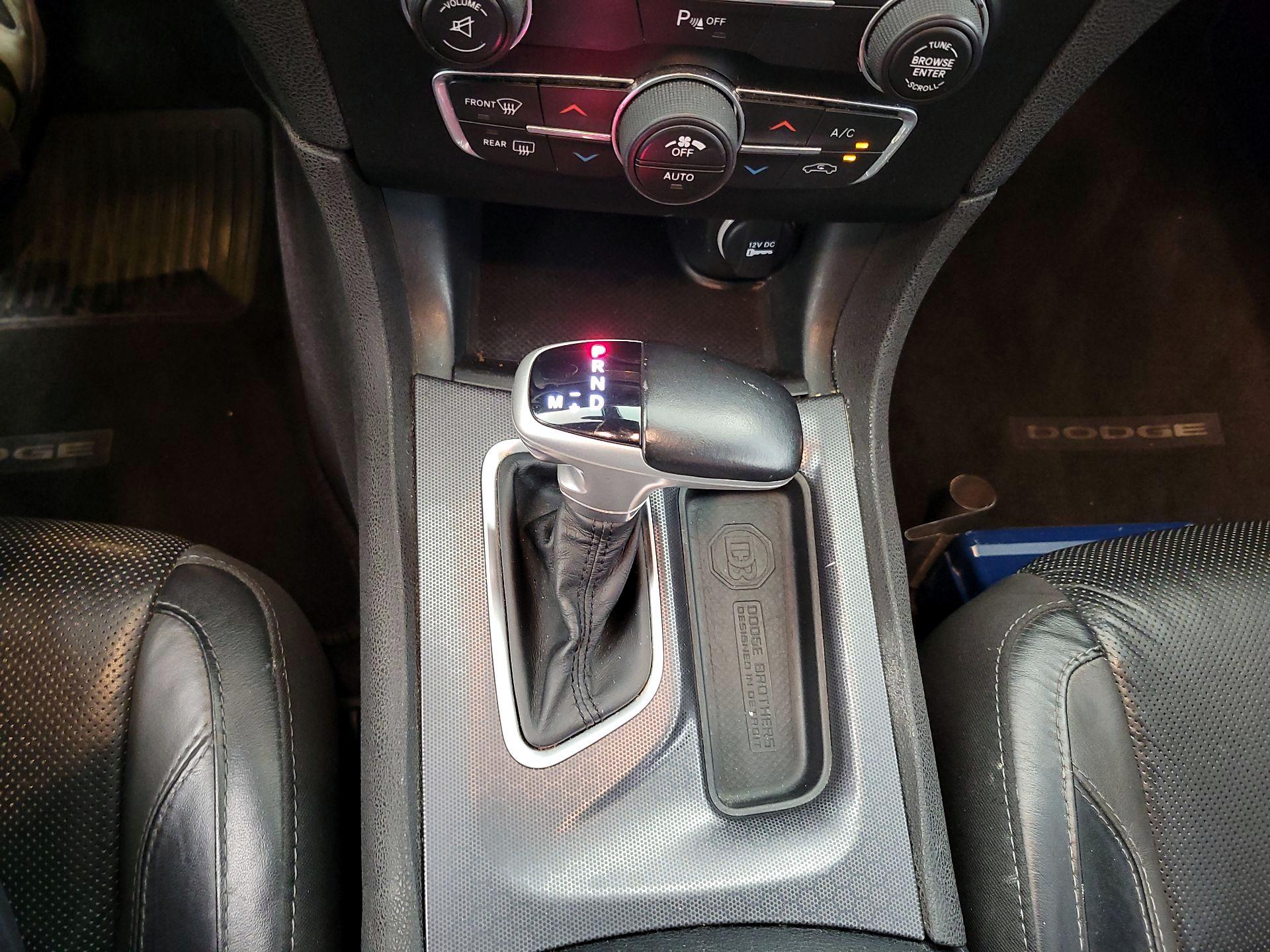 Thumbnail: 2016 Dodge Charger - 17
