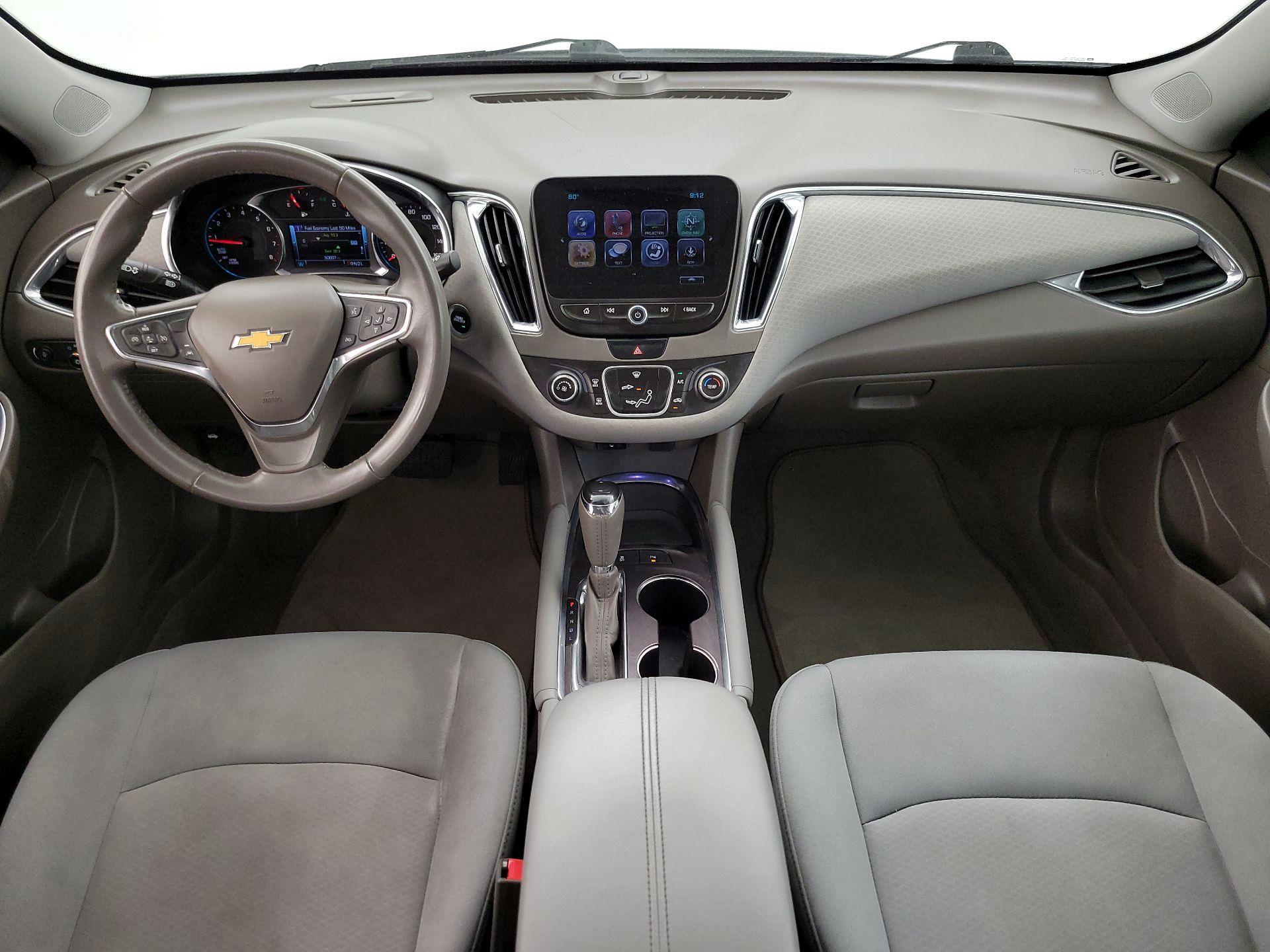 Thumbnail: 2018 Chevrolet Malibu - 9