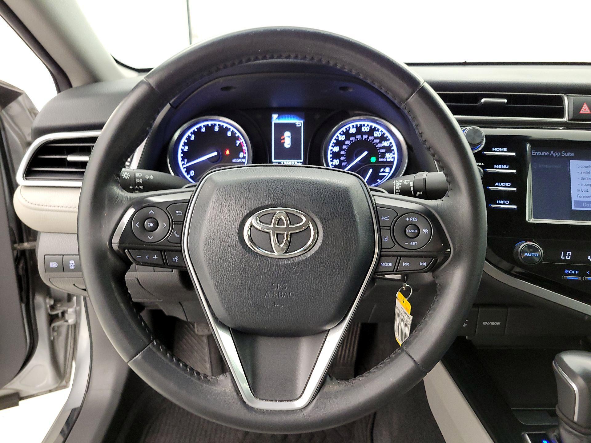 Thumbnail: 2018 Toyota Camry - 10
