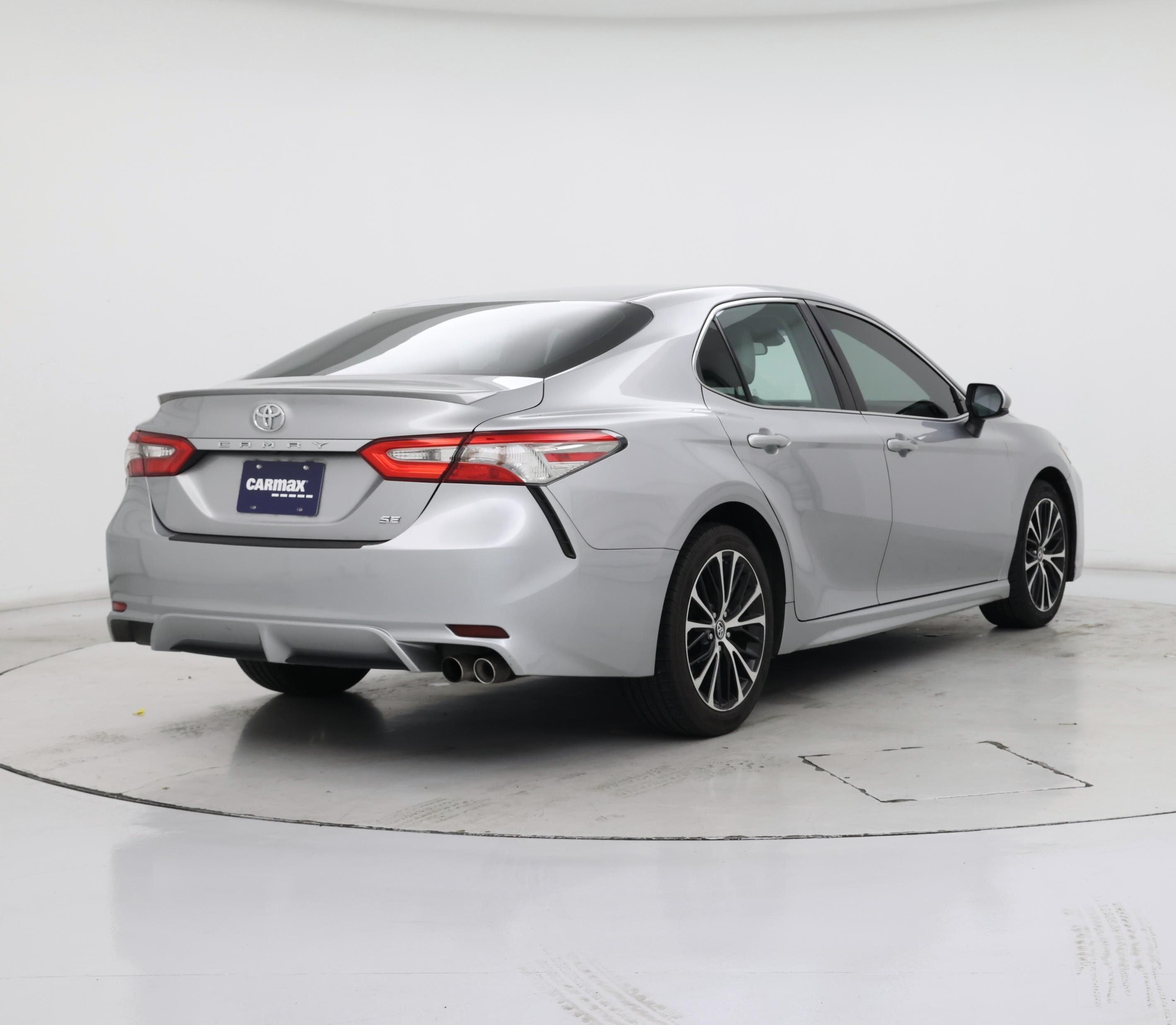 Thumbnail: 2018 Toyota Camry - 8