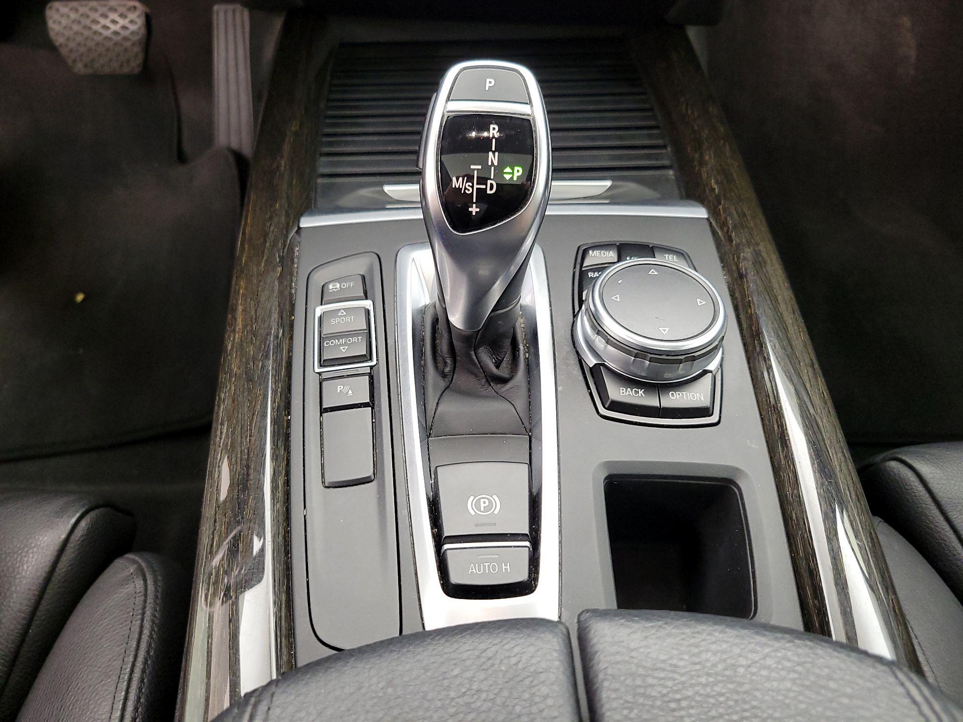 Thumbnail: 2016 BMW X5 - 18