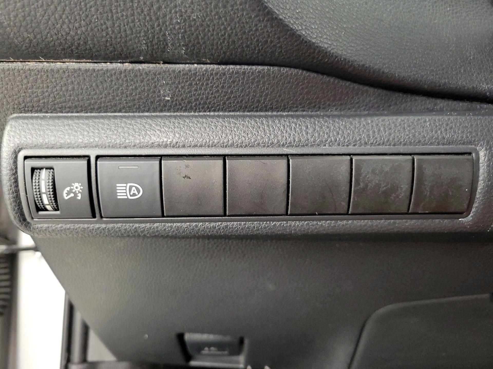 Thumbnail: 2020 Toyota Corolla - 13